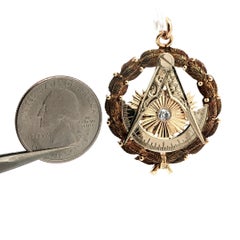 Vintage Solid Gold Diamond Engraved Detailed Free Mason Masonic Wreath Pendant