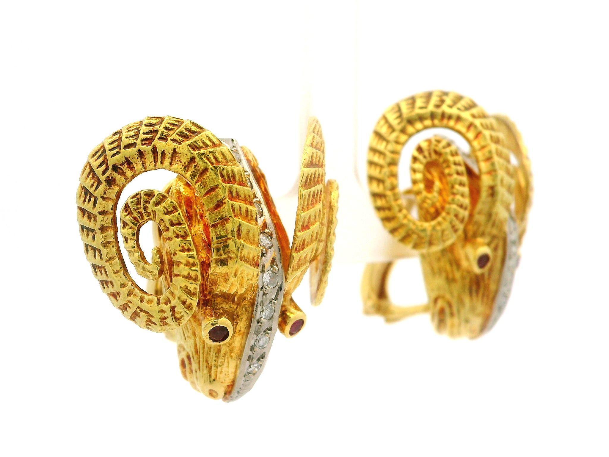 Vintage Solid Gold Diamond & Ruby Large Textured Ram Head Omega Back Earrings In Excellent Condition For Sale In Montclair, NJ