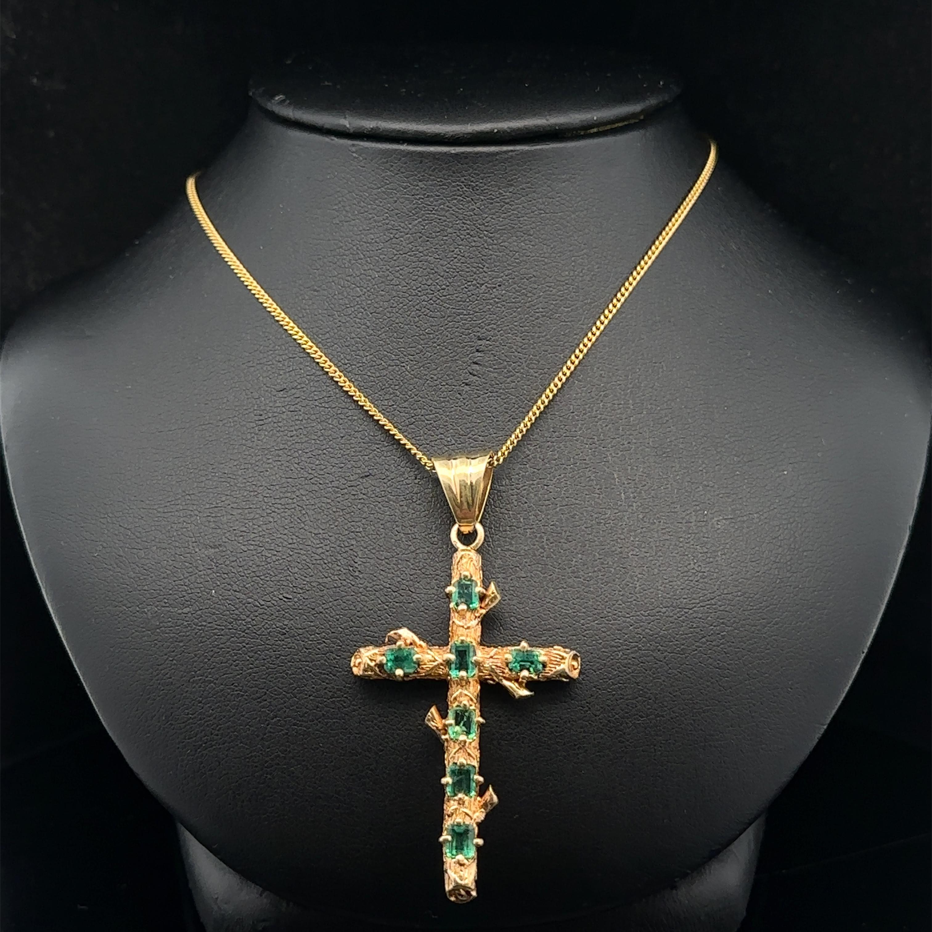 Vintage Solid Gold Emerald & Bark Textured Finish Cross Pendant 24