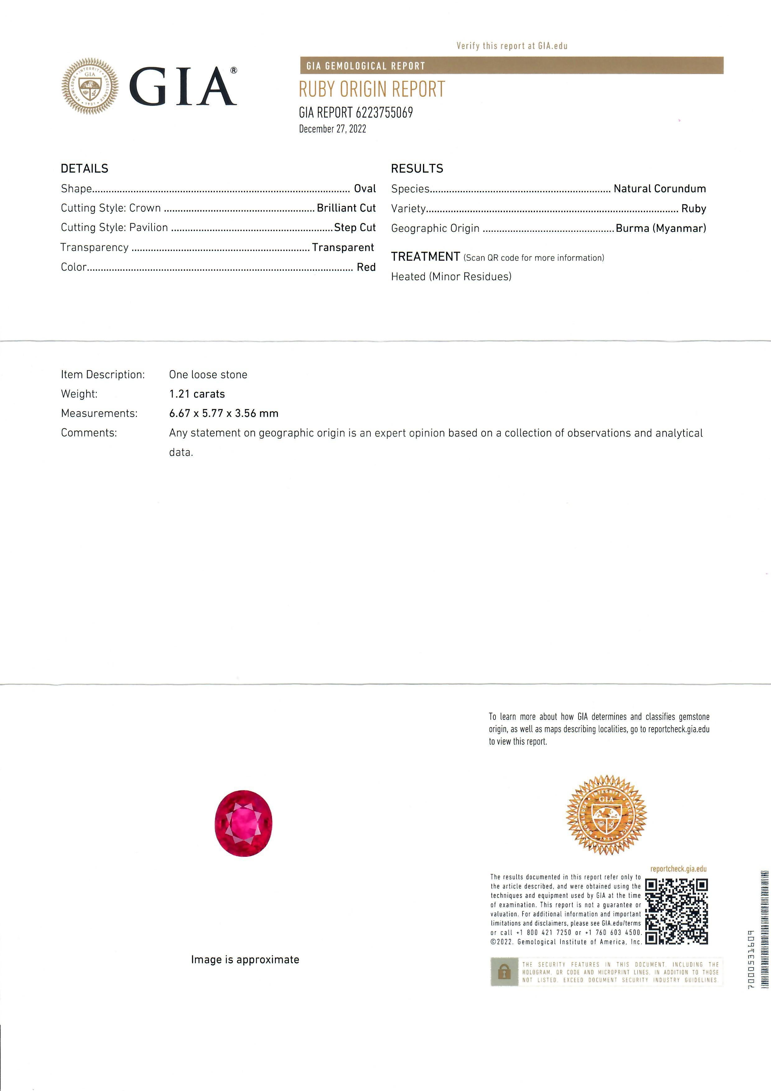 Vintage Solid Gold GIA 1.91ctw Burma Ruby Old Mine Cut Diamond 3 Stein Ring im Angebot 7