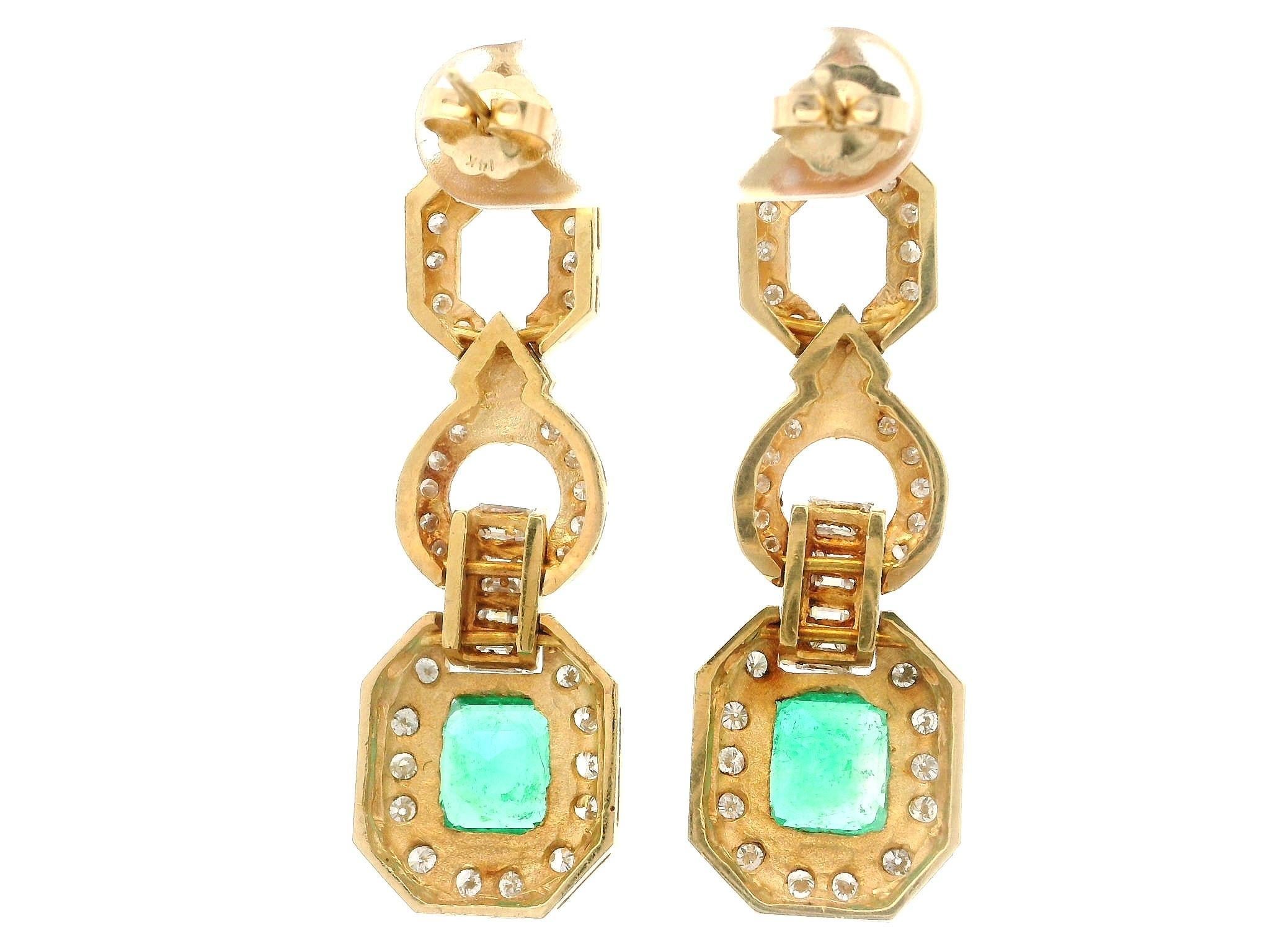 Vintage Solid Gold GIA 4.38ctw Colombian Emerald & Diamond Dangle Earrings For Sale 8