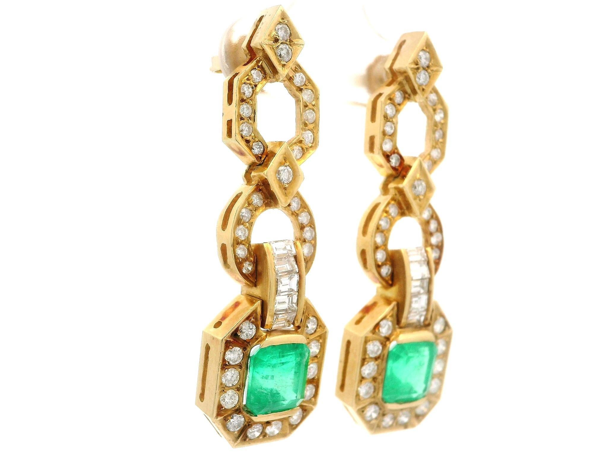 Vintage Solid Gold GIA 4.38ctw Colombian Emerald & Diamond Dangle Earrings For Sale 9