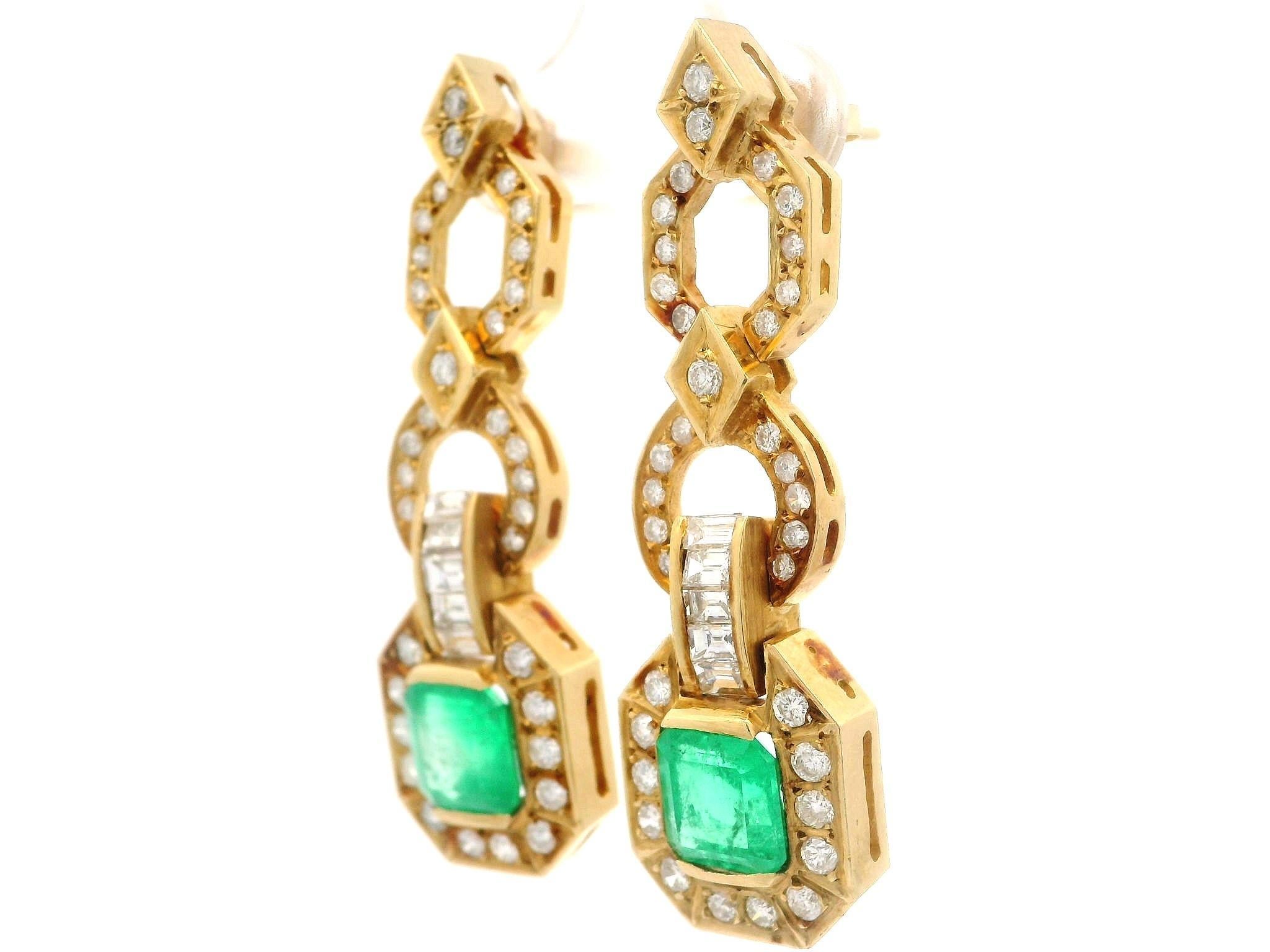 Vintage Solid Gold GIA 4.38ctw Colombian Emerald & Diamond Dangle Earrings For Sale 10