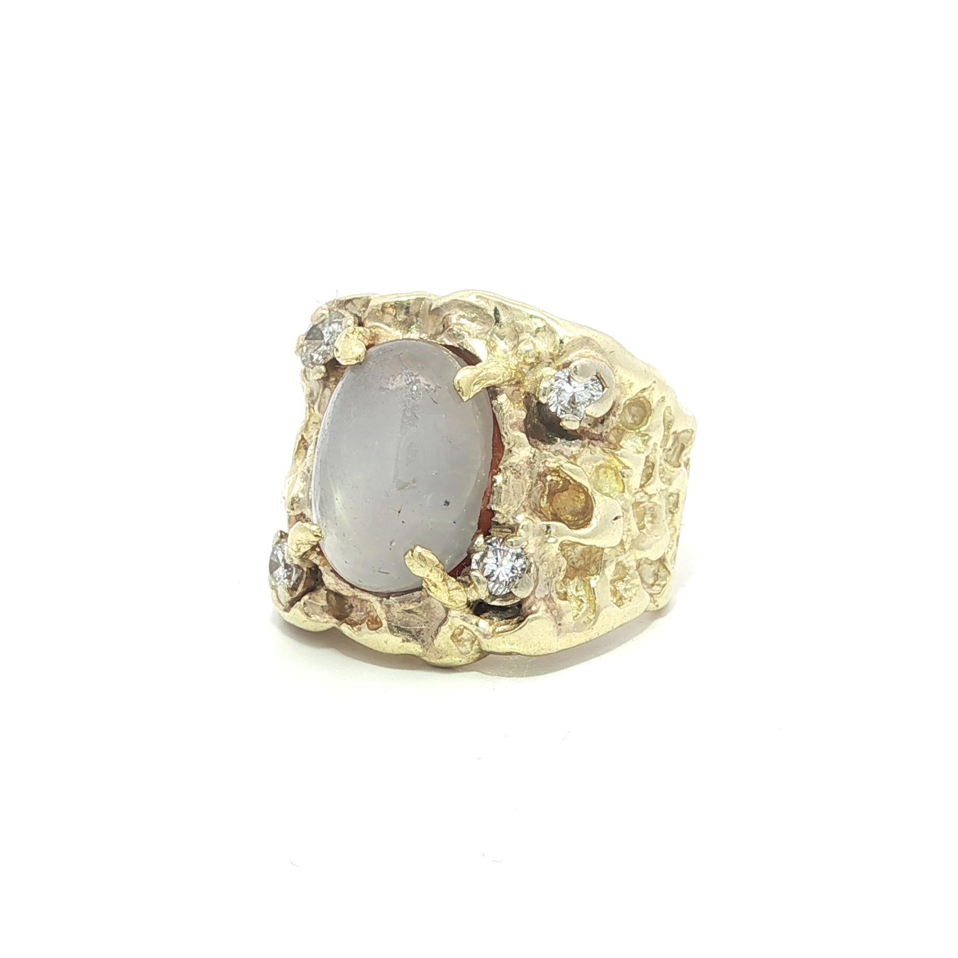 Vintage Solid Gold Men's Star Sapphire Diamond Nugget Textured Finish Band Ring en vente 3