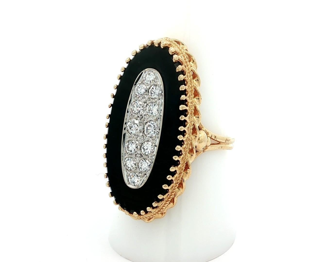 Women's Vintage Solid Gold Oval Cabochon Black Onyx .60ctw Pave Diamond Center Ring For Sale