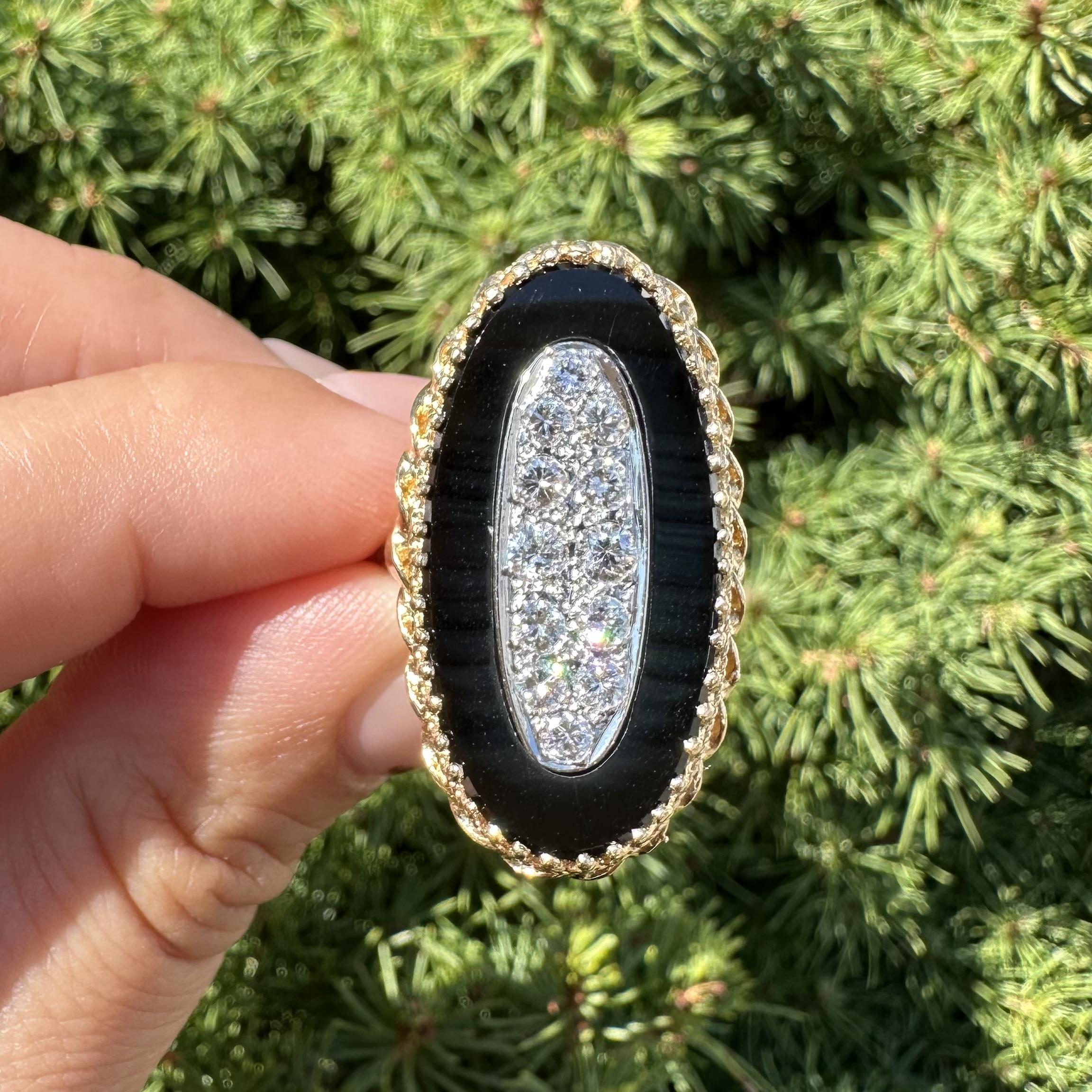 Vintage Solid Gold Oval Cabochon Black Onyx .60ctw Pave Diamond Center Ring For Sale 5