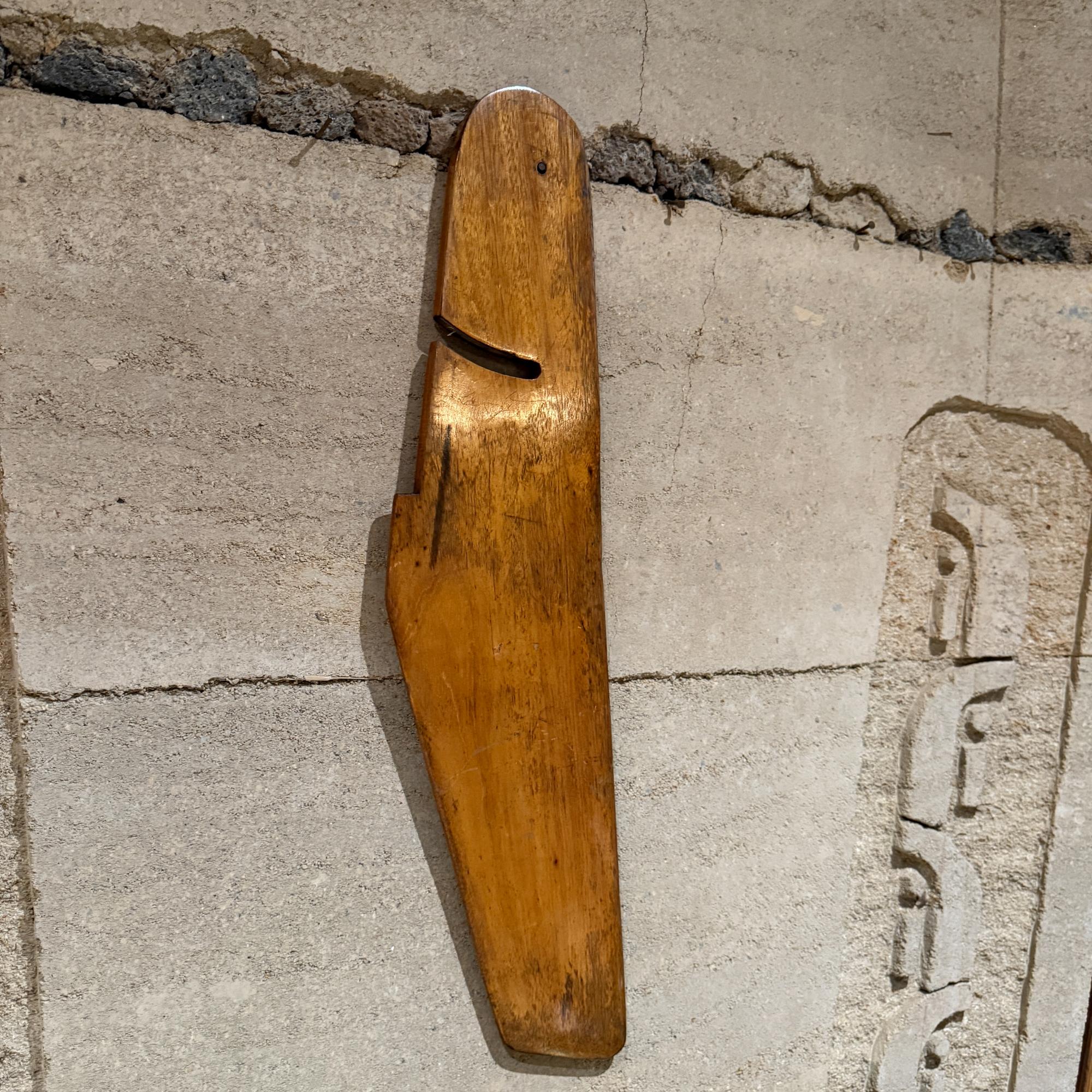 Vintage Massiv Mahagoni Holz Boot Ruder -Segelboot  Nautische Skulptur im Angebot 6