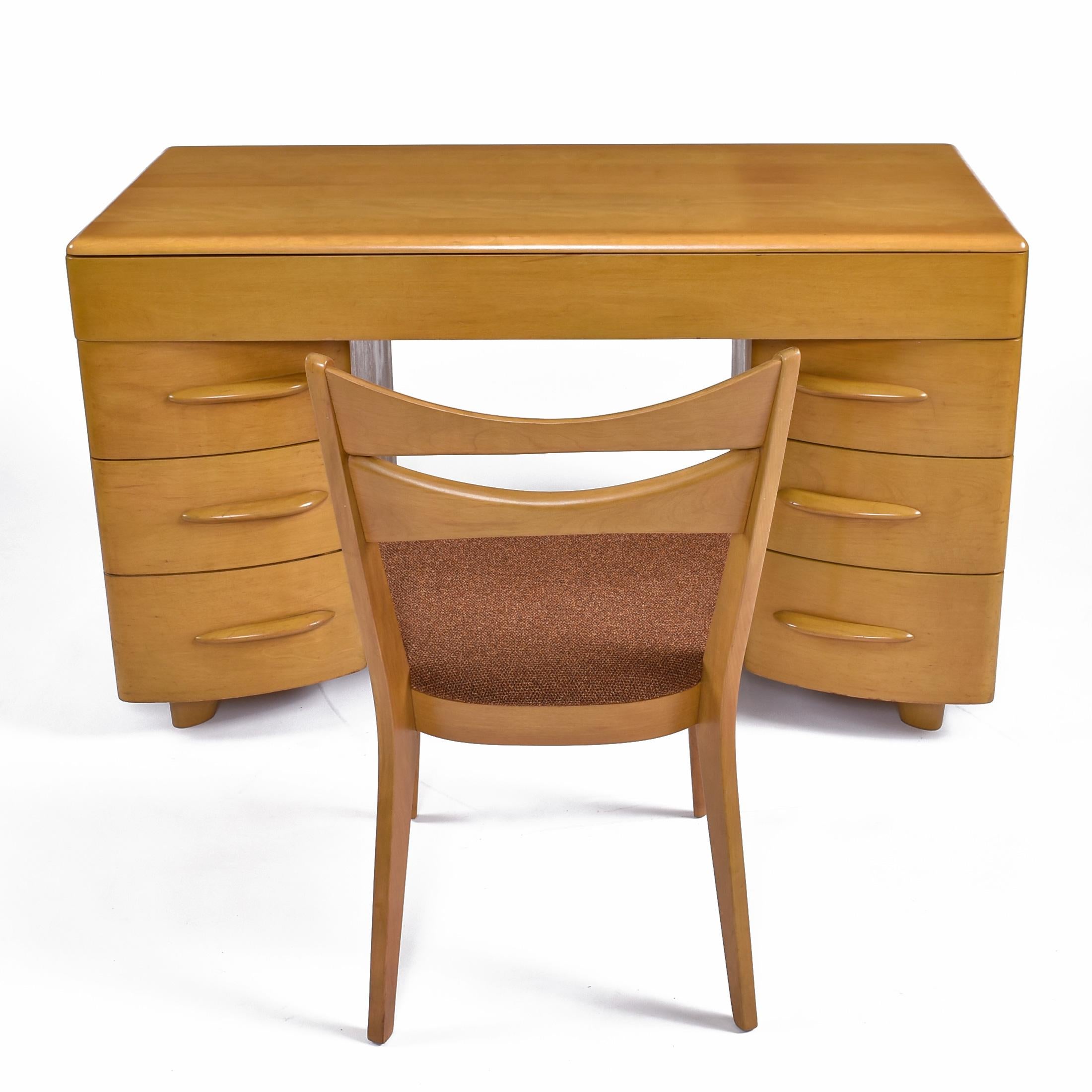 Mid-Century Modern Vintage Solid Maple Heywood Wakefield Wheat Writing Desk With Cats Eye Chair For Sale