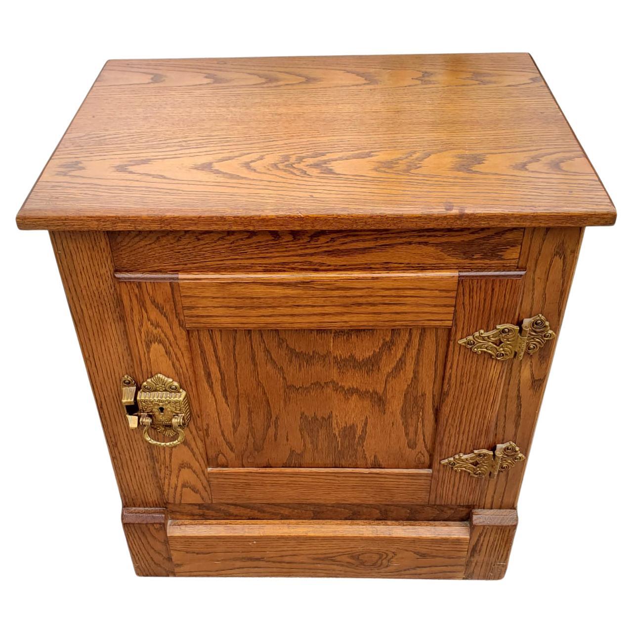 Woodwork Vintage Solid Oak Ice Box Storage Side Table with Brass Hardware For Sale
