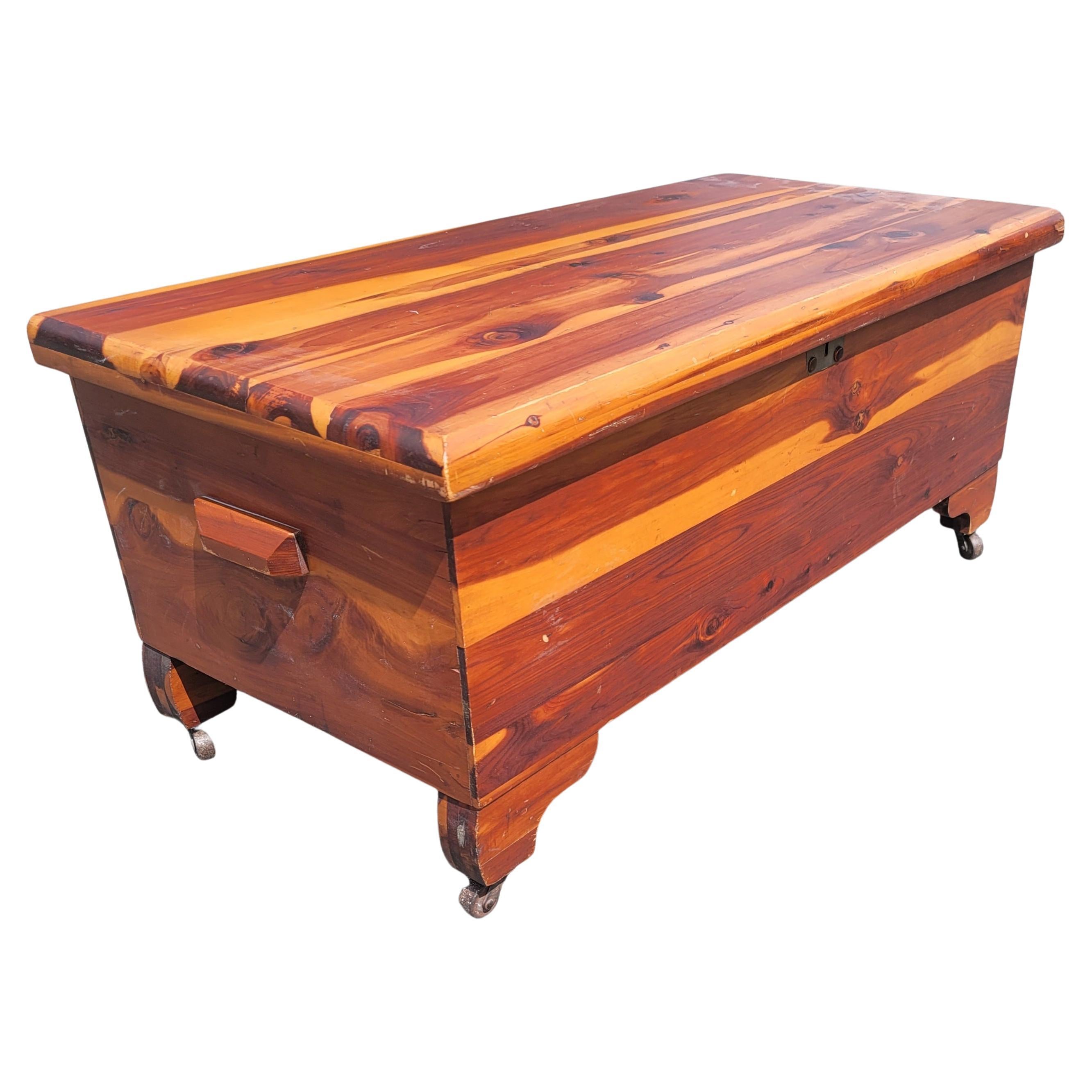 American Vintage Solid Pine Blanket Chest on Steel Wheels and Working Lock For Sale