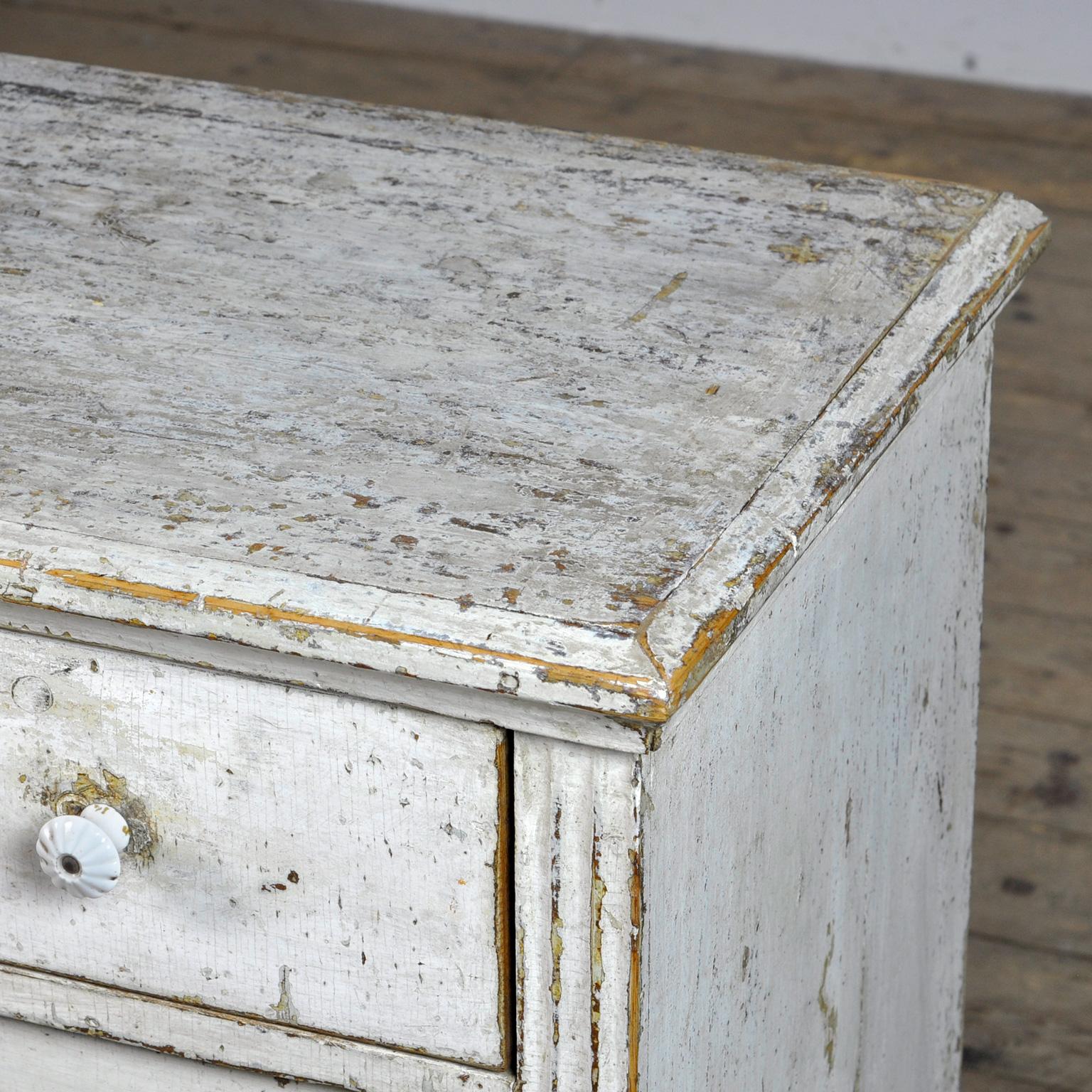 Vintage Solid Pine Dresser, 1930s For Sale at 1stDibs