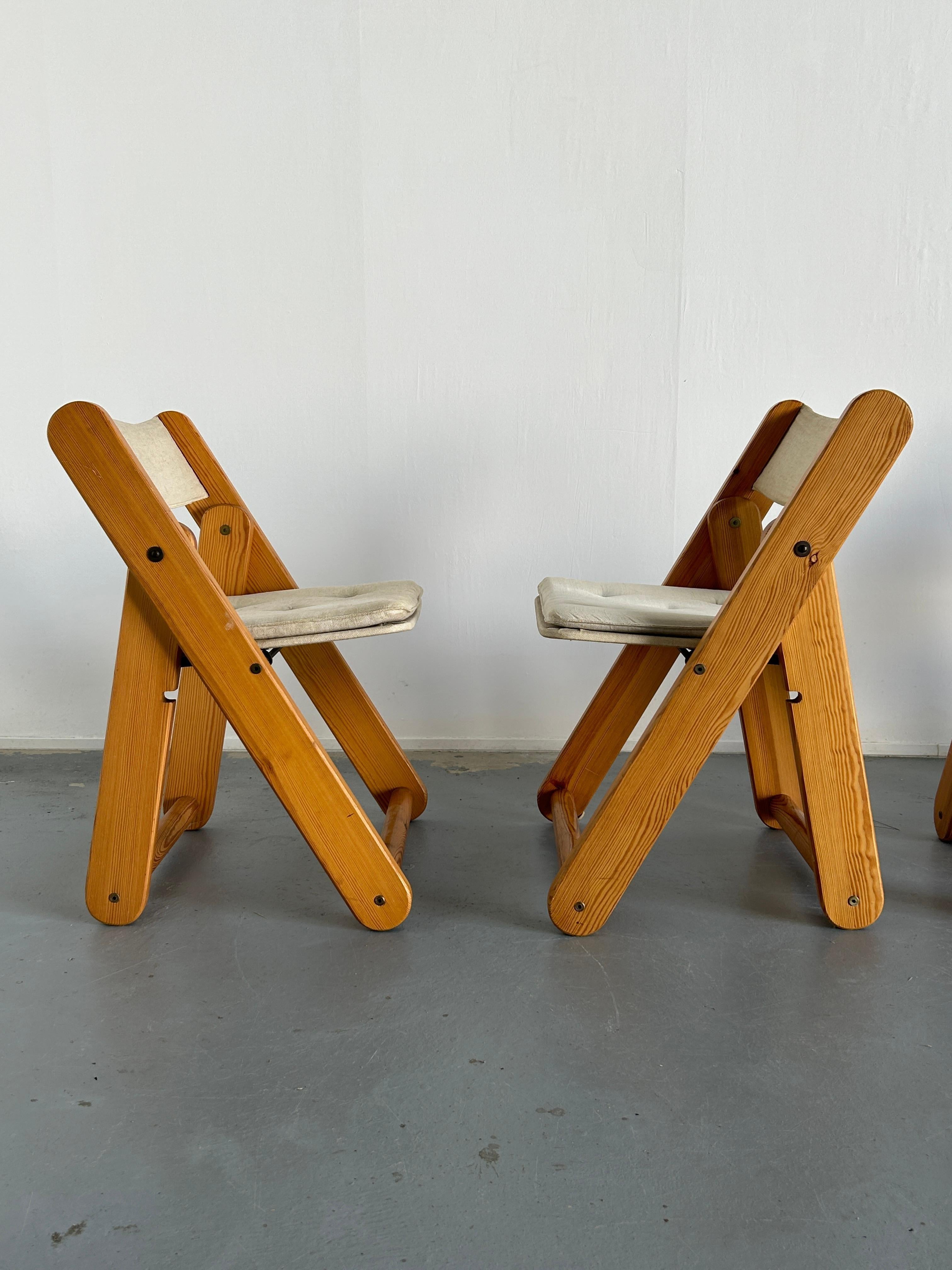 Late 20th Century Vintage Solid Pine Kon-Tiki Folding Chairs by Gillis Lundgren for IKEA, Set of 4