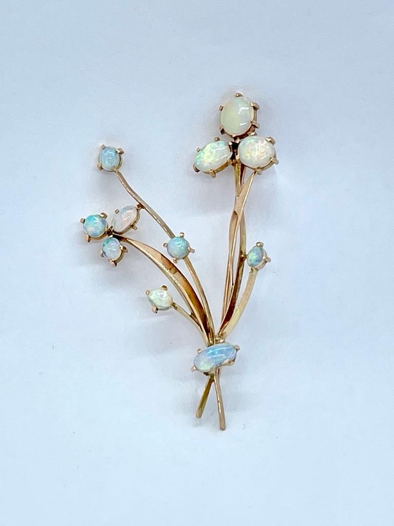 Vintage Solid Precious Opal Flower Brooch Circa 1940s 15ct Yellow Gold Valuation For Sale 2