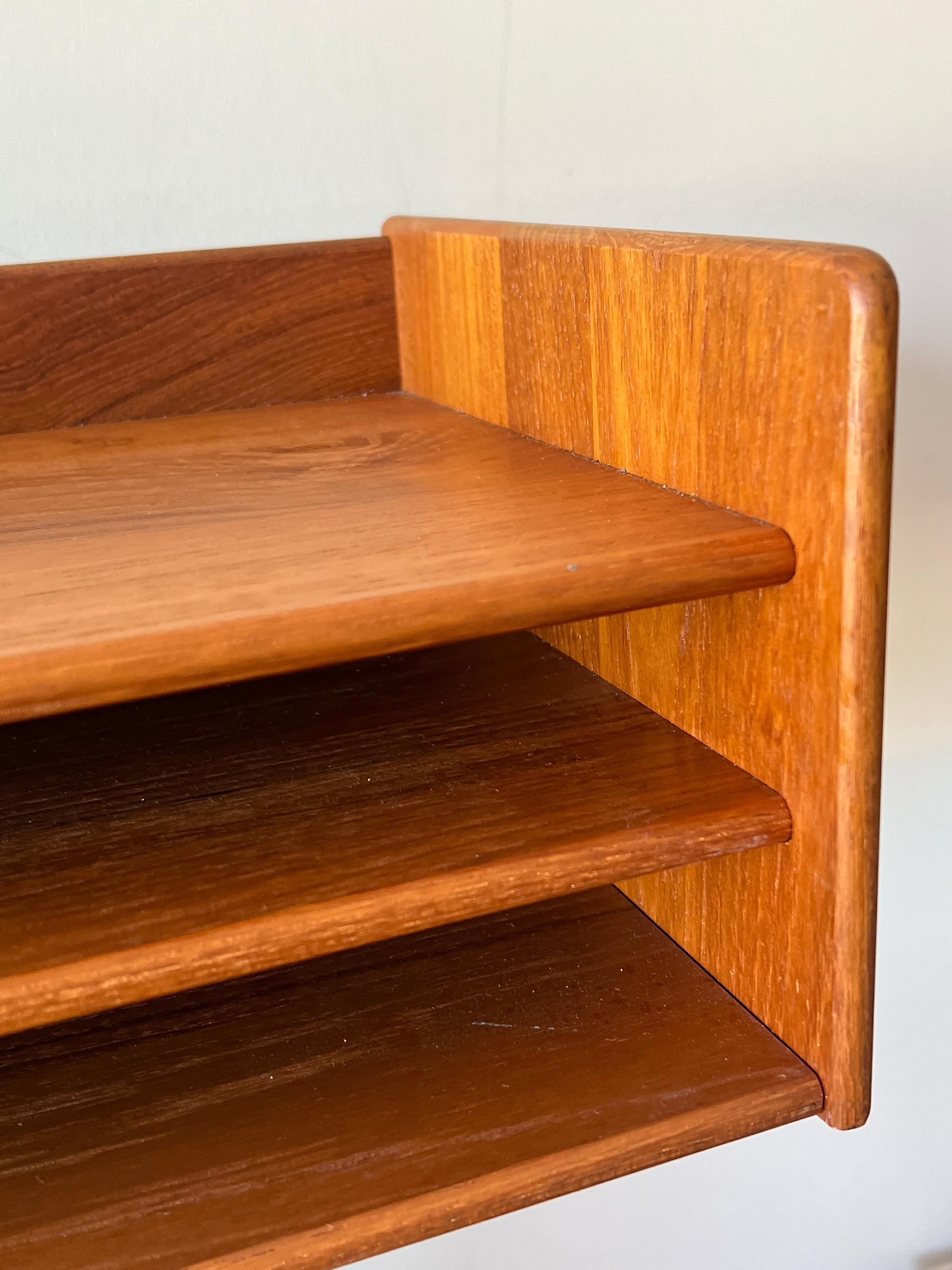 Mid-20th Century Vintage Solid Teak Danish Modern Letter Tray Desk Organizer Nordisk Andels 1960'