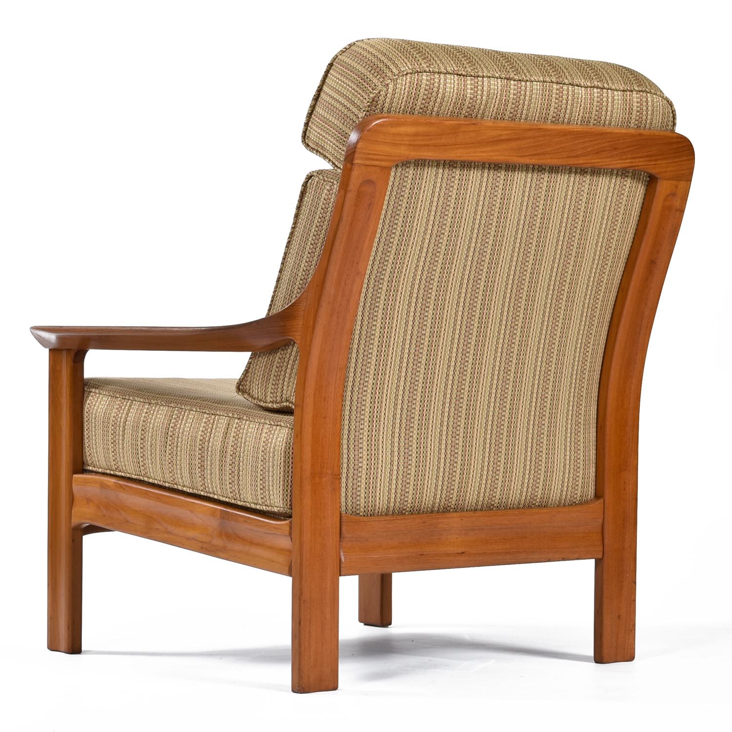 Vintage Massiv Teakholz Danish Modern Style Lounge Stuhl (Moderne der Mitte des Jahrhunderts) im Angebot