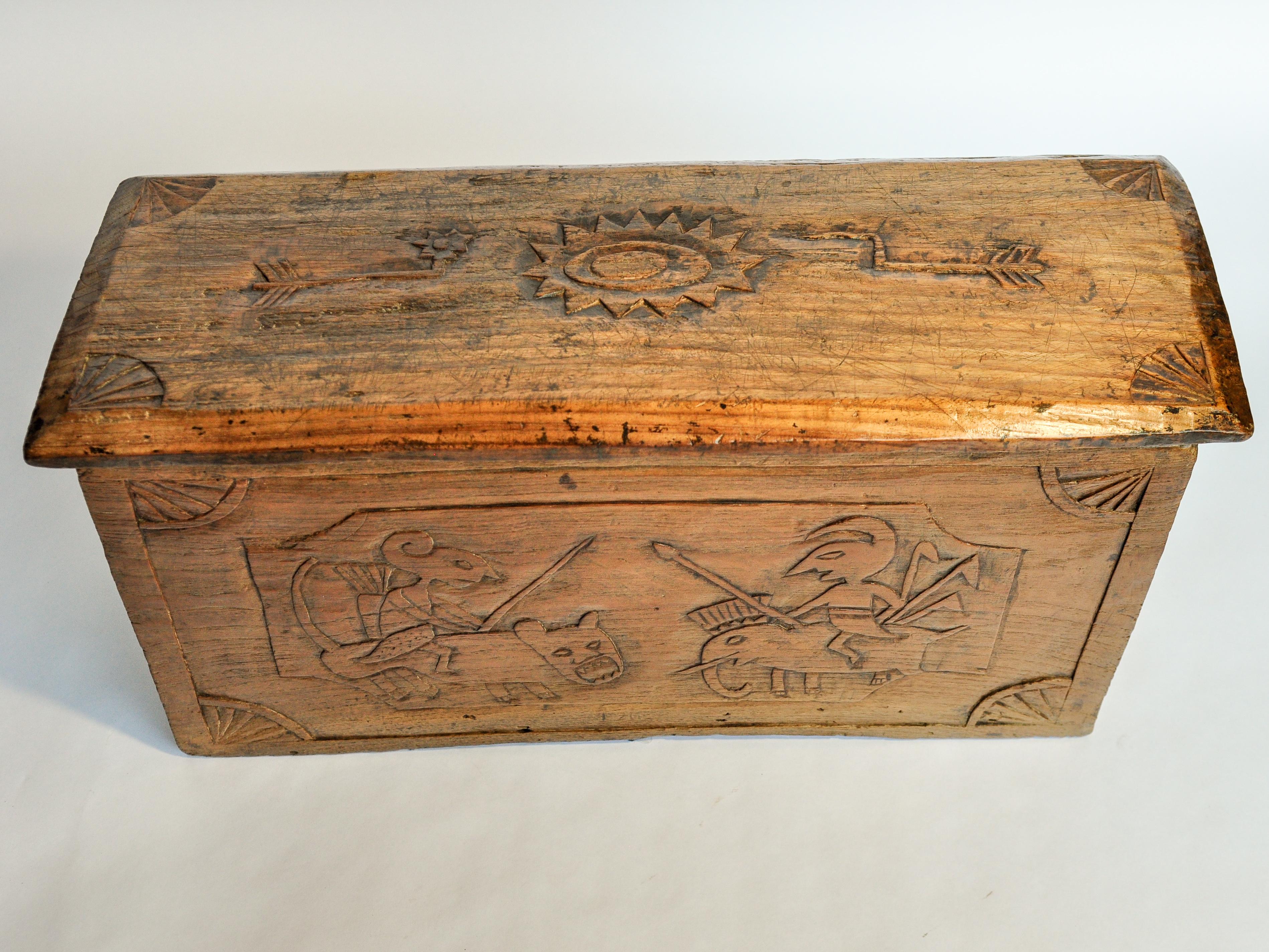 Vintage Solid Teak Storage Box with Carvings, Java, Early to Mid-20th Century 5