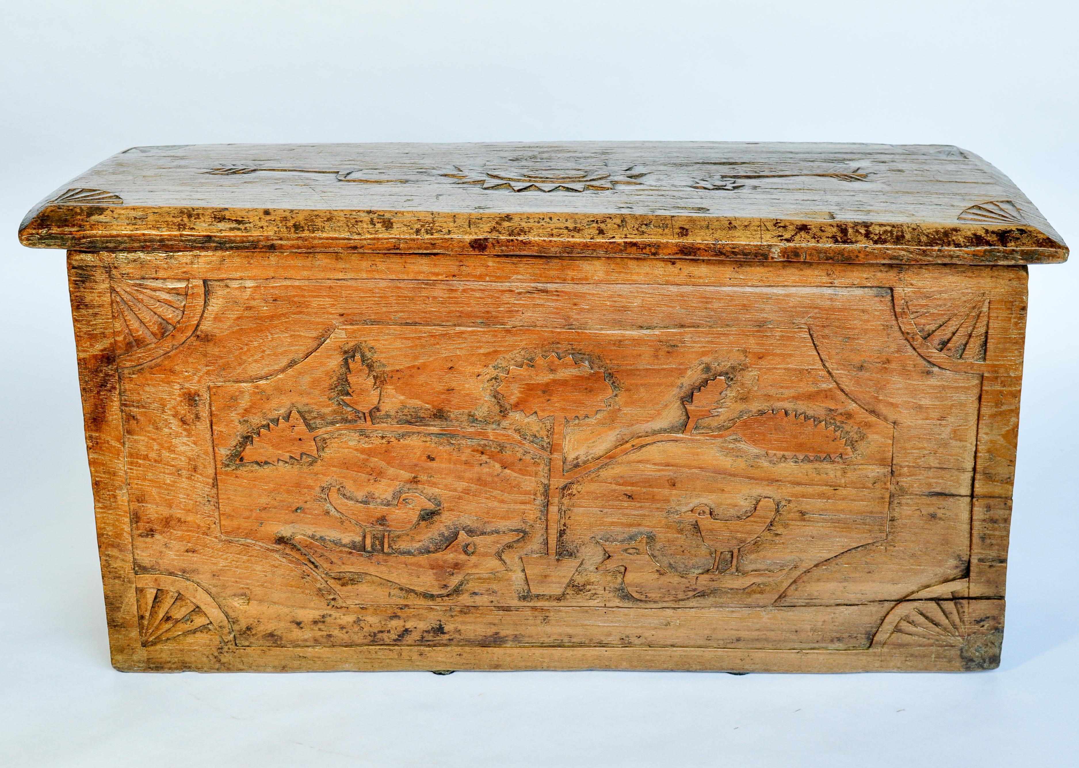 Vintage Solid Teak Storage Box with Carvings, Java, Early to Mid-20th Century 8