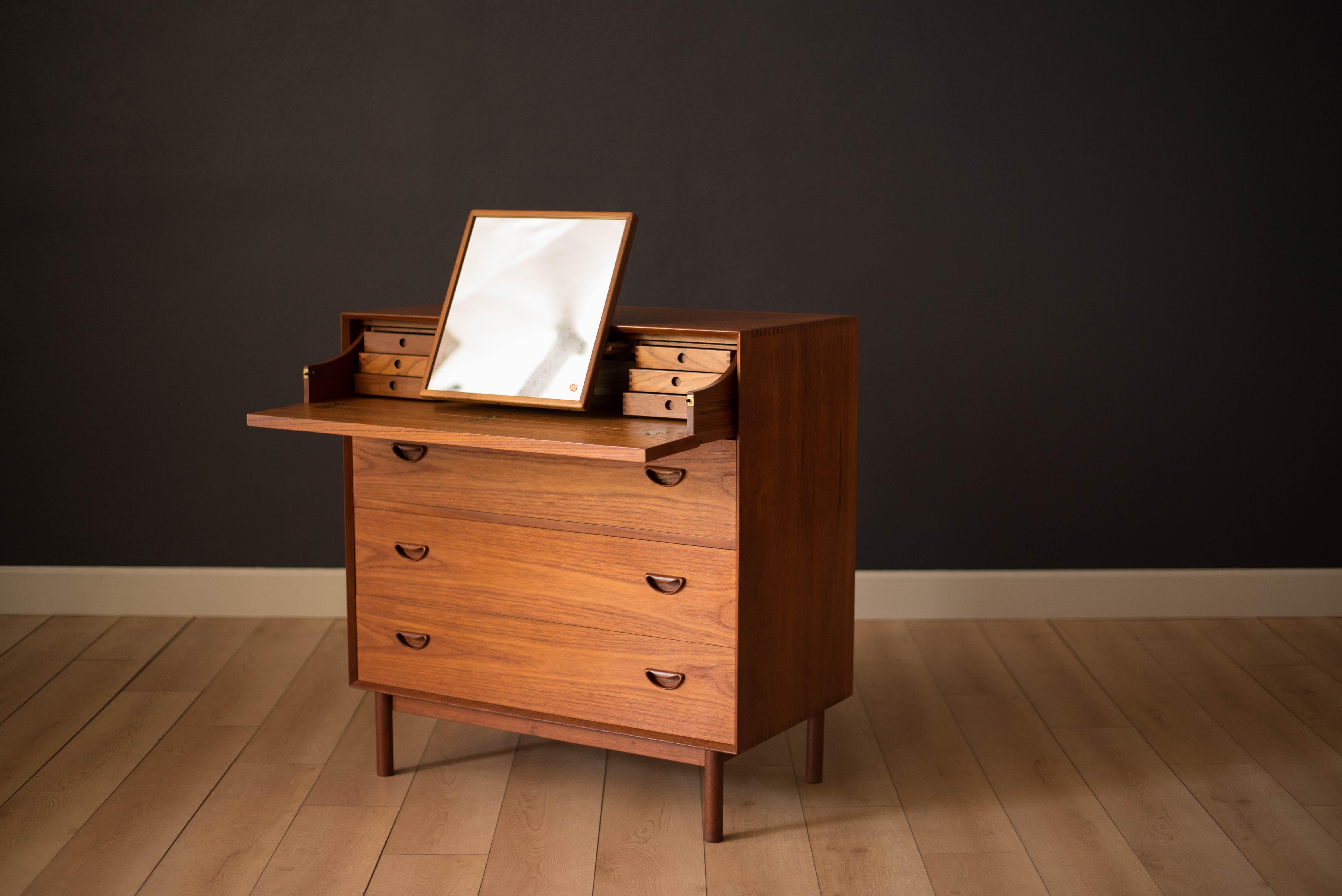 Vintage Solid Teak Vanity Dresser Chest by Peter Hvidt & Orla Mølgaard-Nielsen 5