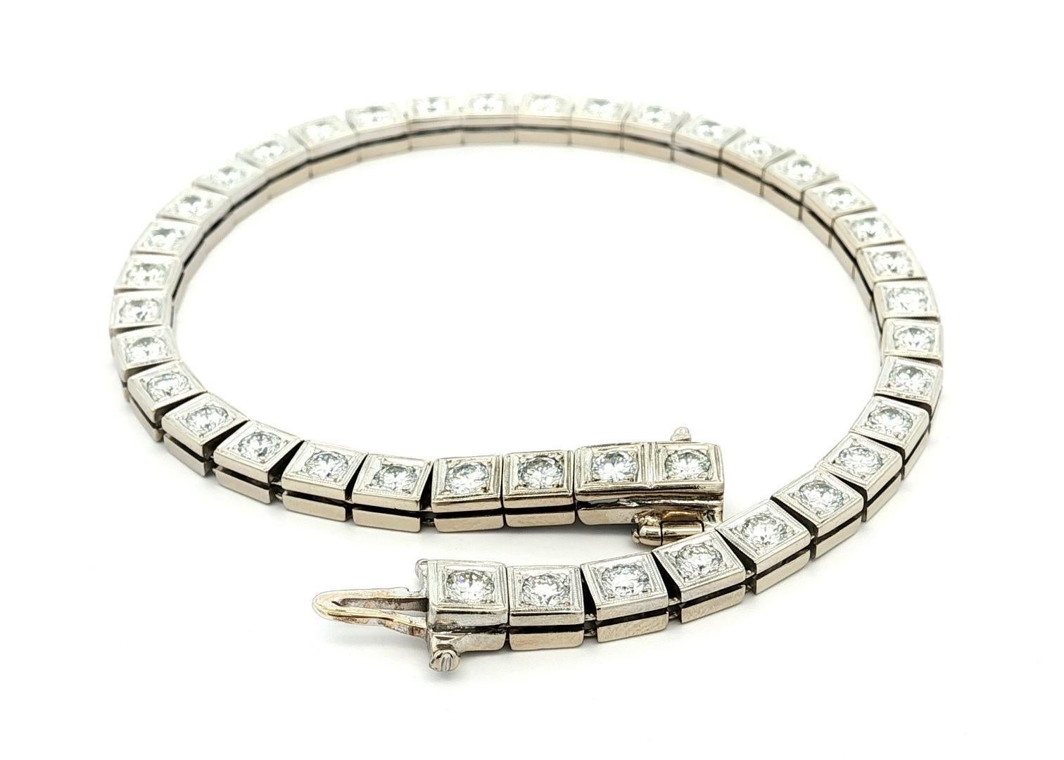 Vintage Solid White Gold 2.8ct Diamond Milgrain Square Link Line Tennis Bracelet Bon état - En vente à Montclair, NJ