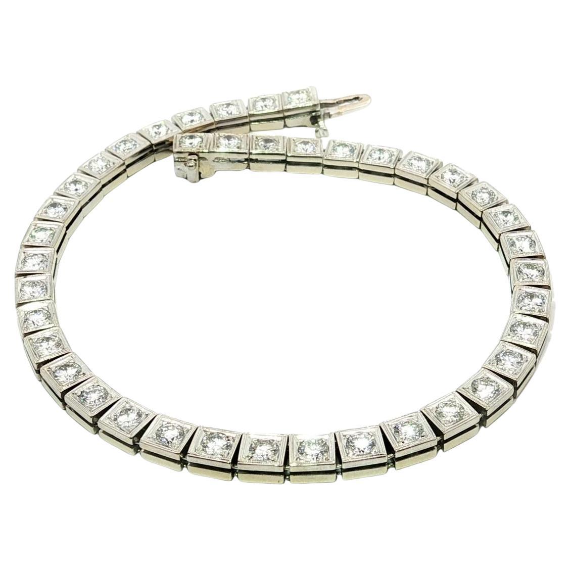 Vintage Solid White Gold 2.8ct Diamond Milgrain Square Link Line Tennis Bracelet en vente