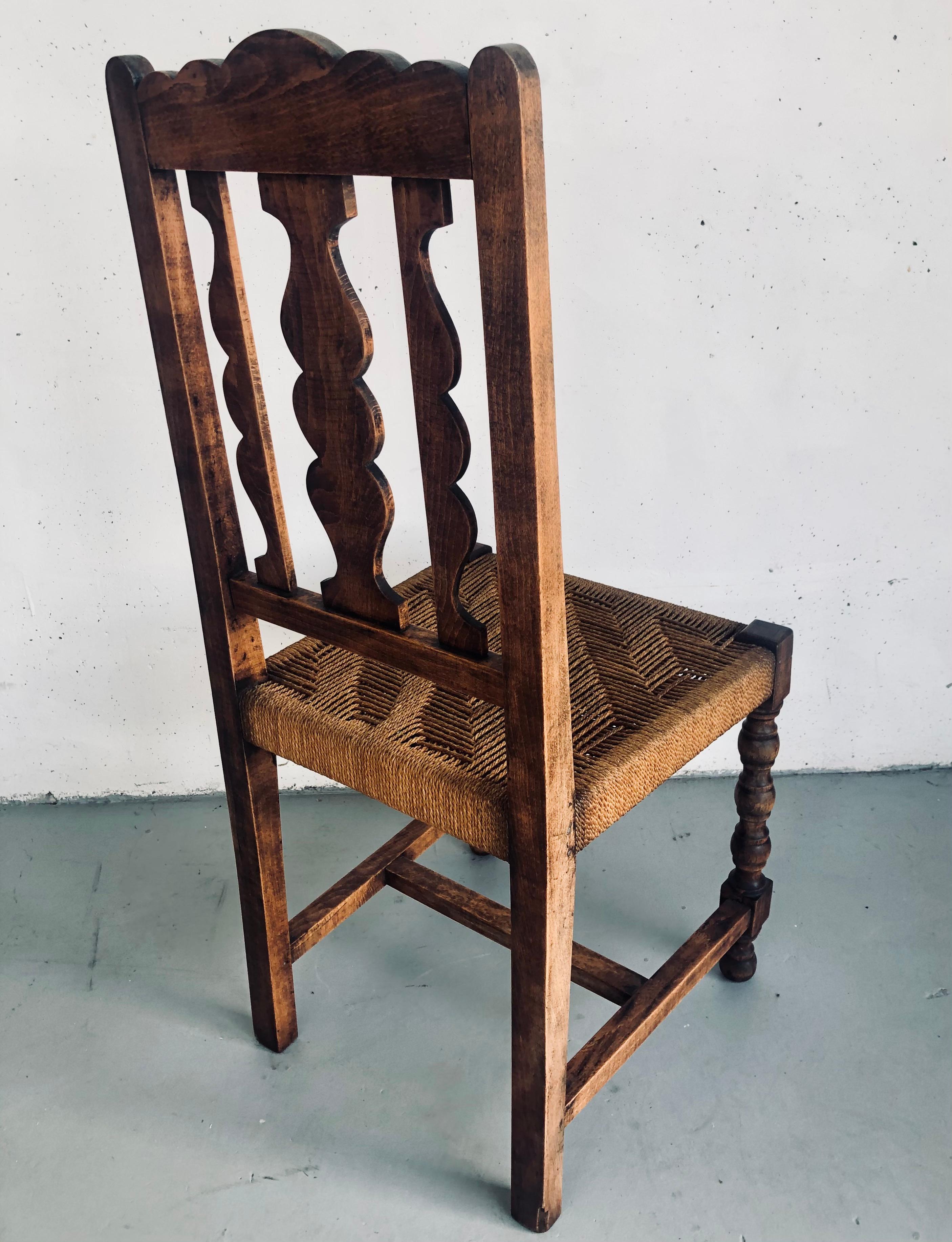 Vintage Solid Wood and Rope Seat Chair, Spanish Wooden Castilian Style Chair In Excellent Condition For Sale In PEGO, ES