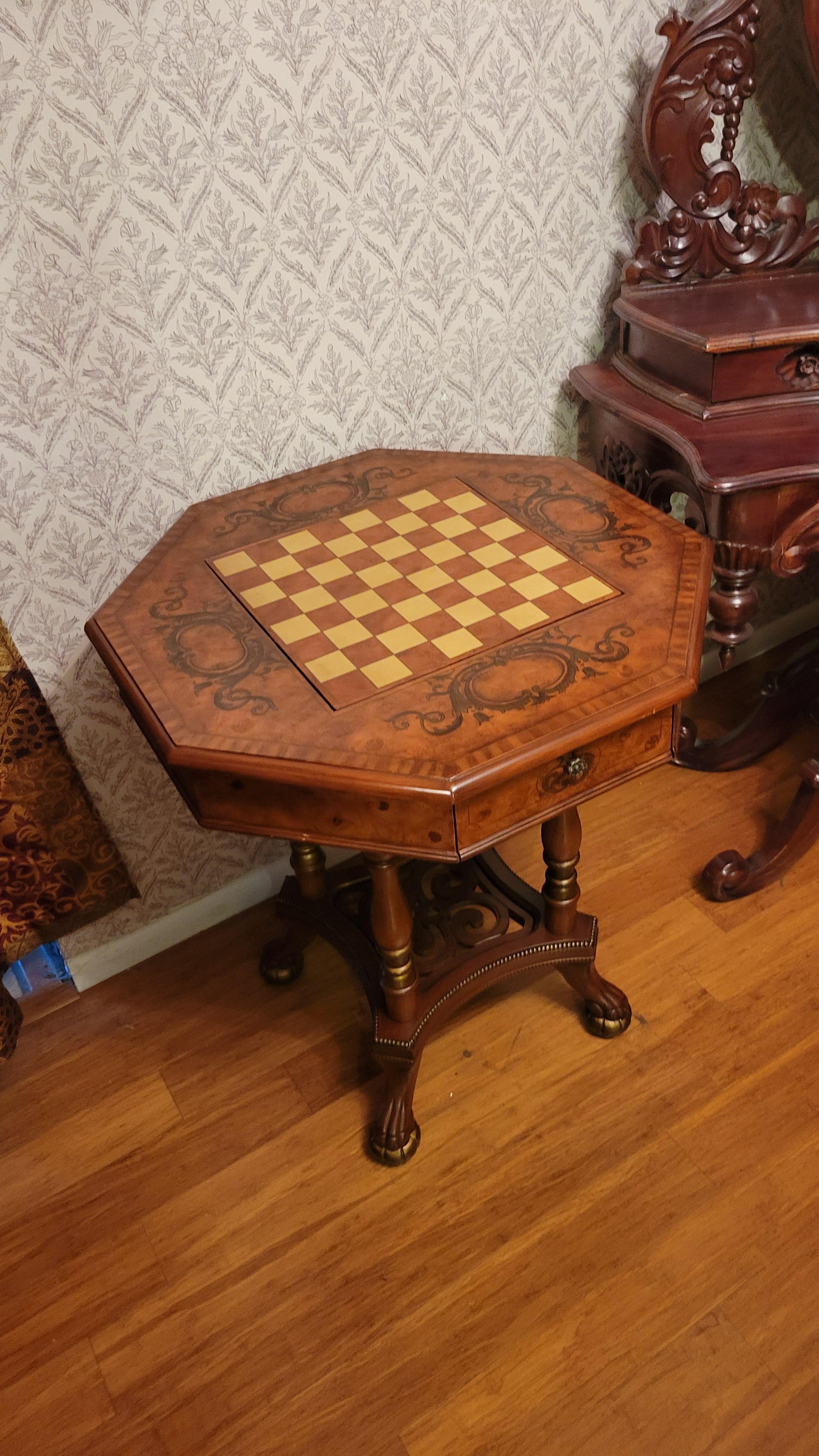 Table de jeu d'échecs et de backgammon vintage en Wood Wood avec (2) tiroirs Bon état - En vente à Phoenix, AZ