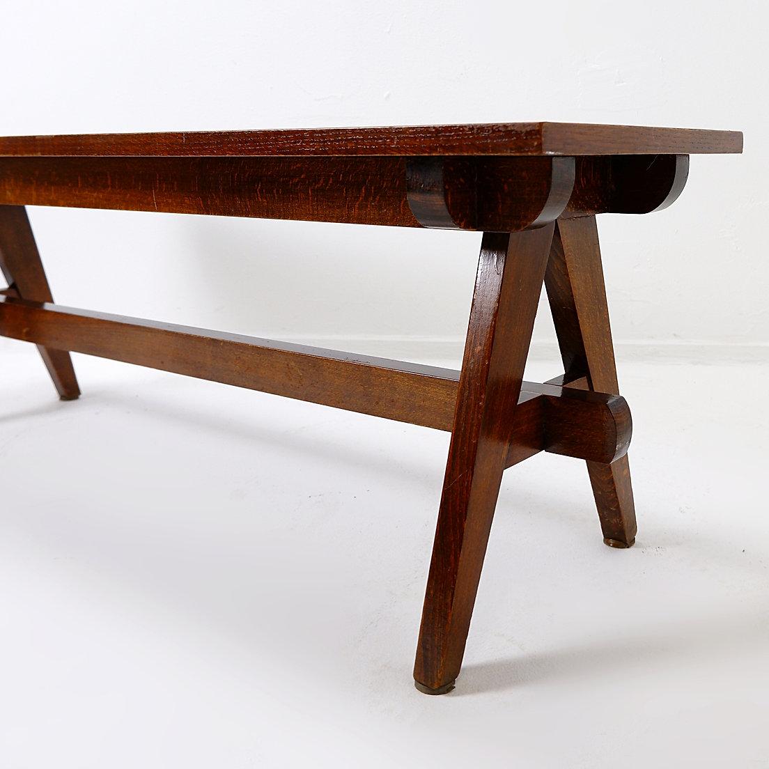 Vintage Massivholz Couchtisch mit Kompass (Holz) im Angebot