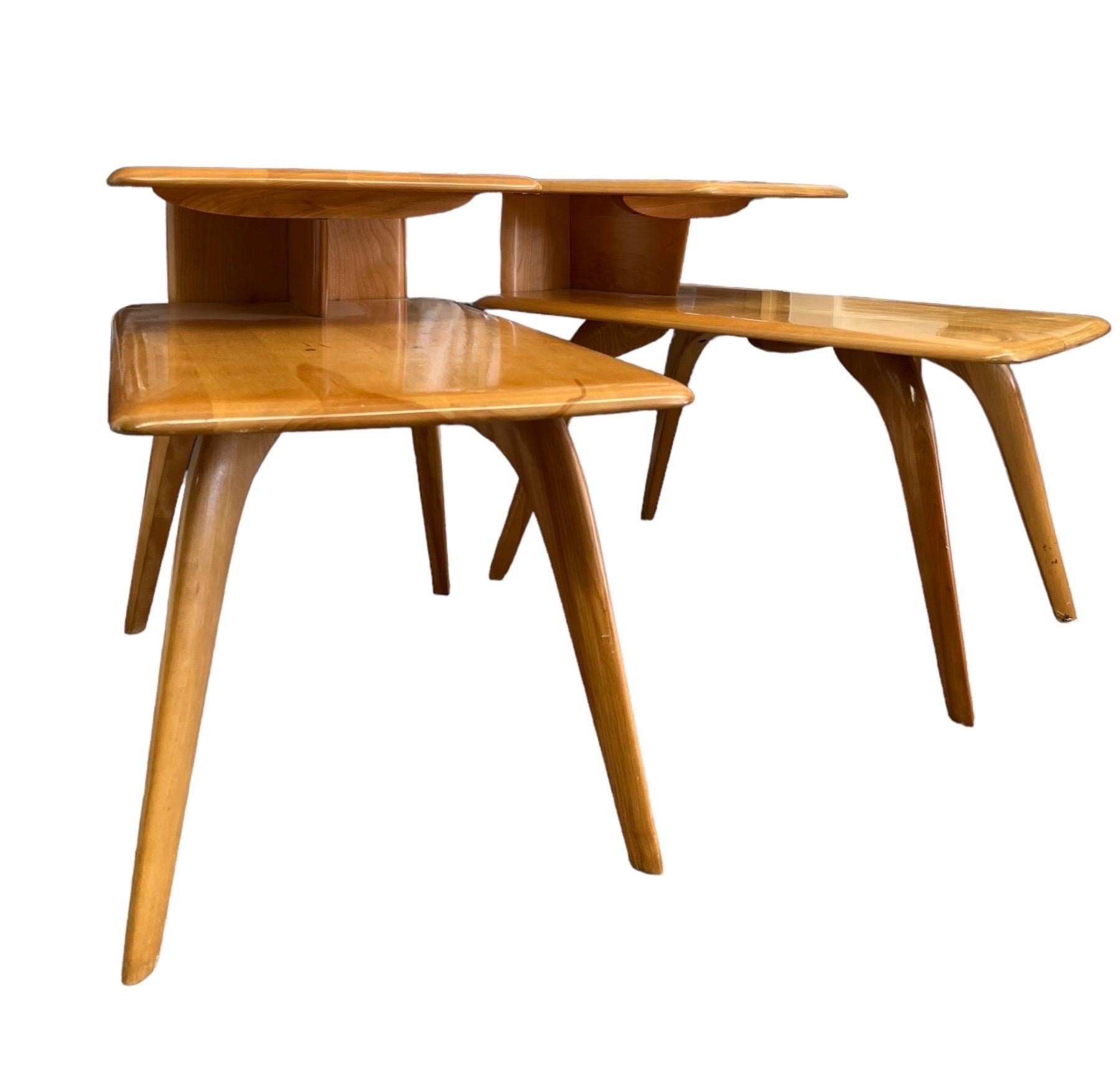 Mid-Century Modern Vintage Solid Wood Maple Mid Century Modern End Table Set by Heywood Wakefield.  For Sale