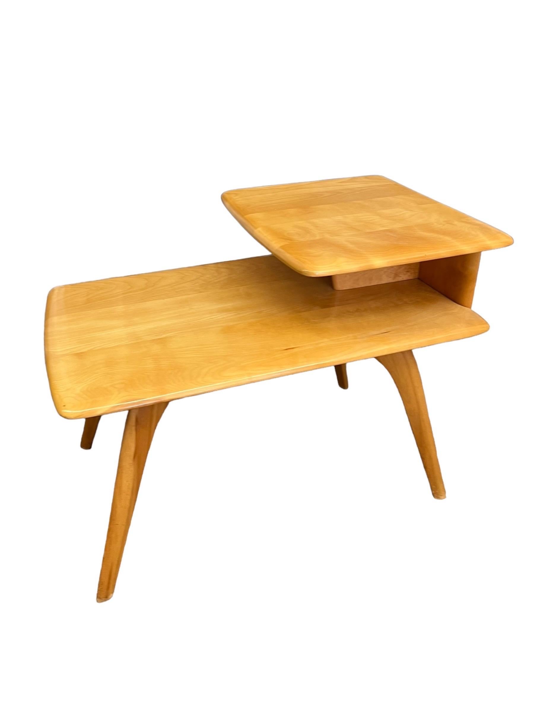 Vintage Solid Wood Maple Mid Century Modern End Table Set by Heywood Wakefield.  For Sale 1