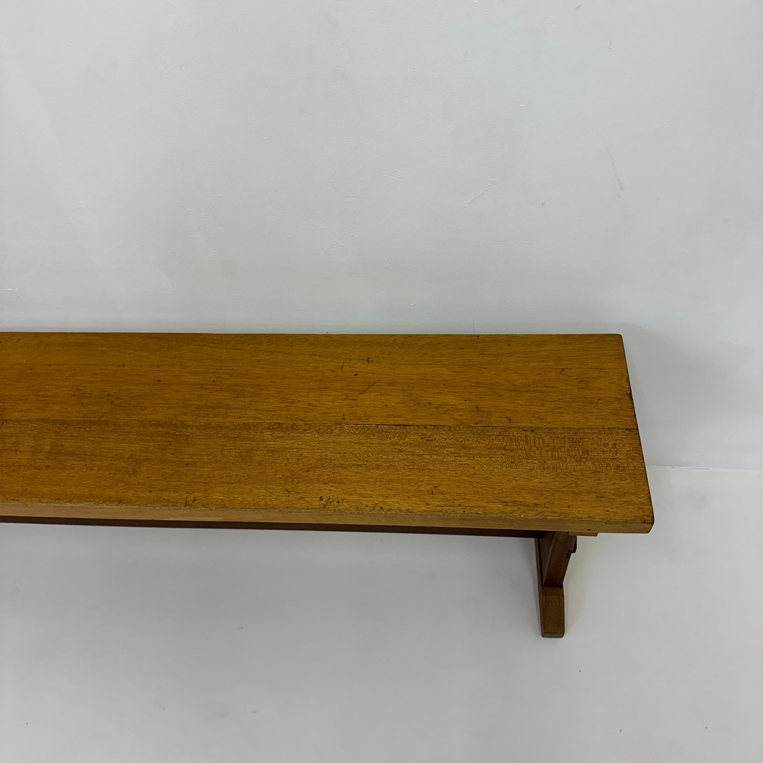 Banc vintage en bois massif, 1970 en vente 3