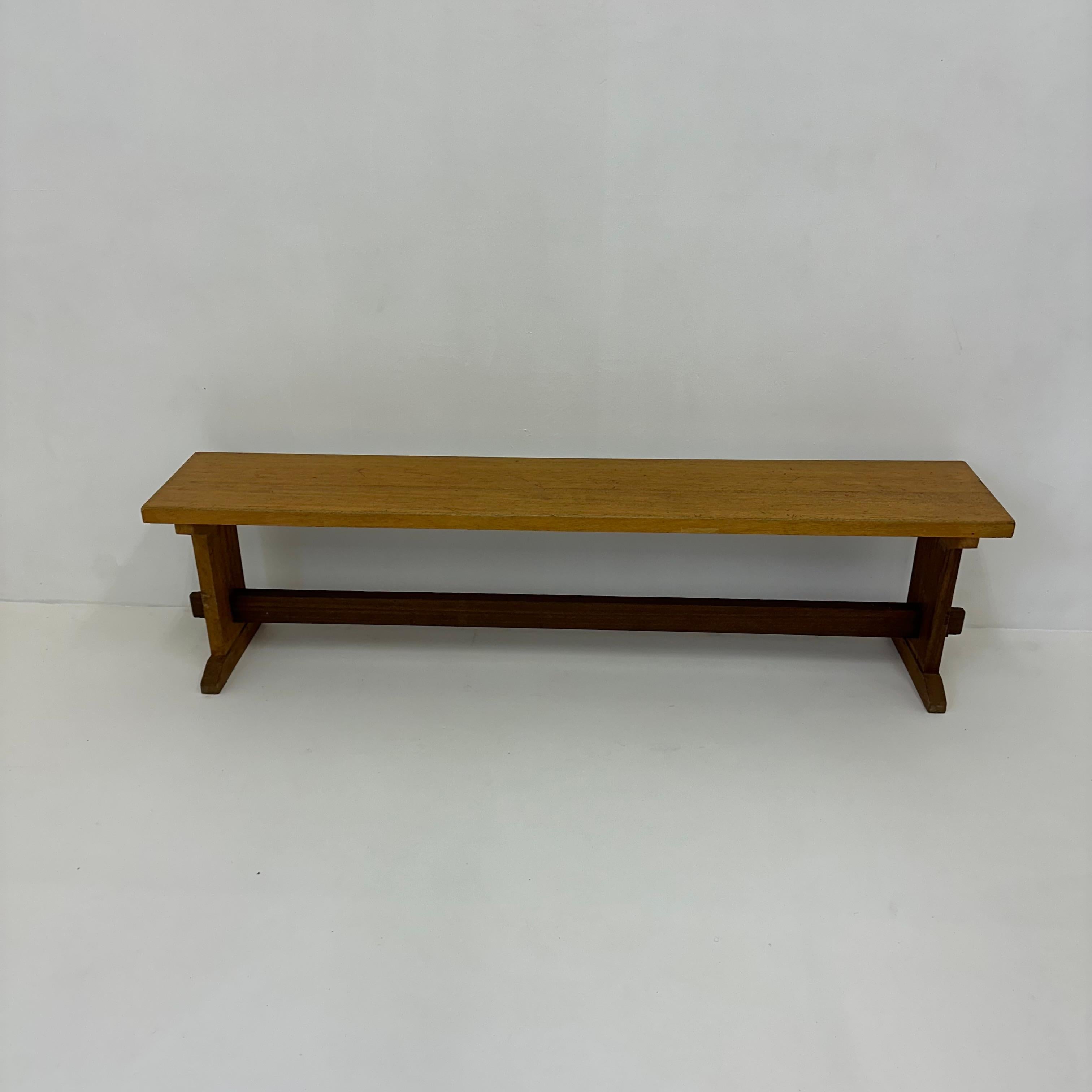 Fin du 20e siècle Banc vintage en bois massif, 1970 en vente