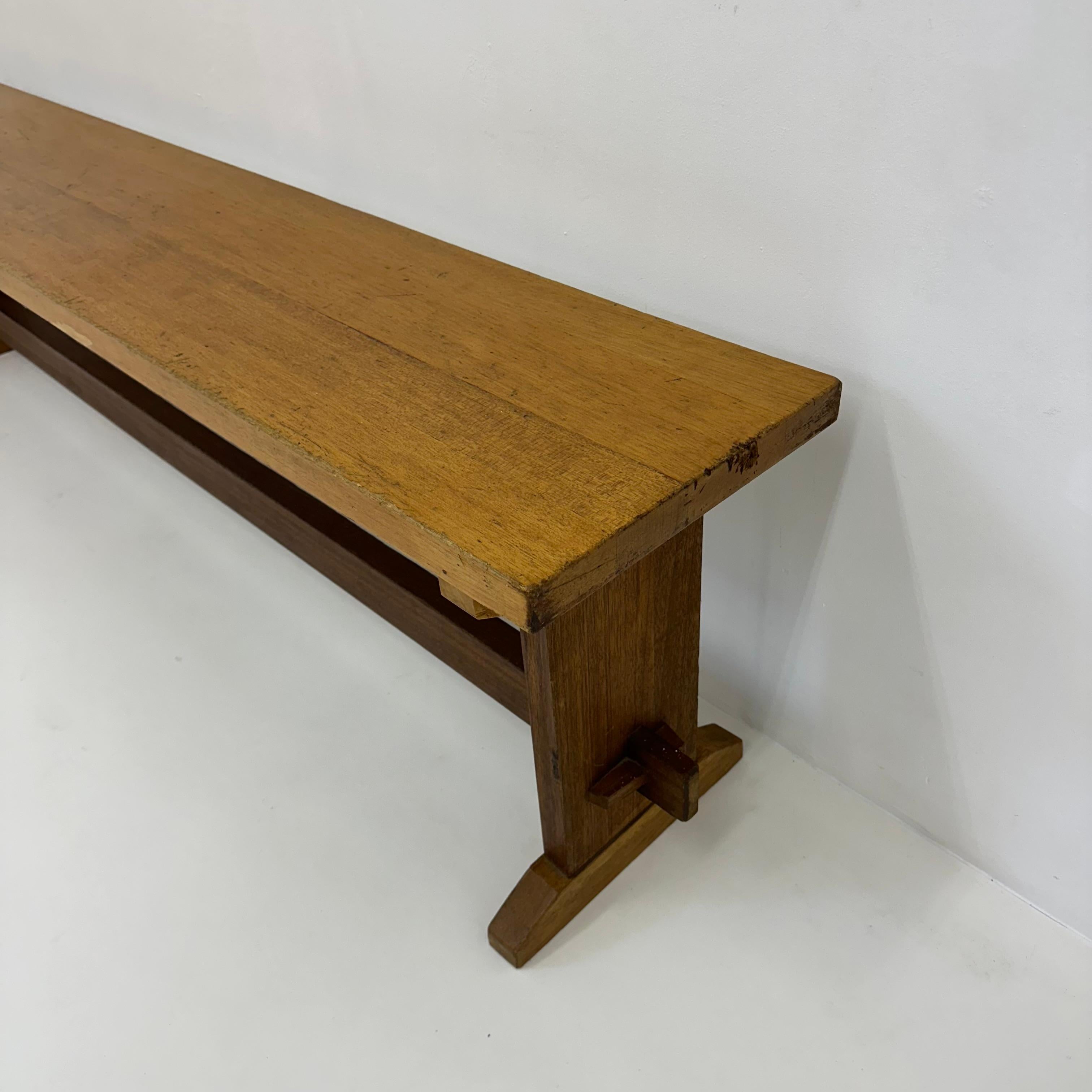 Banc vintage en bois massif, 1970 en vente 2
