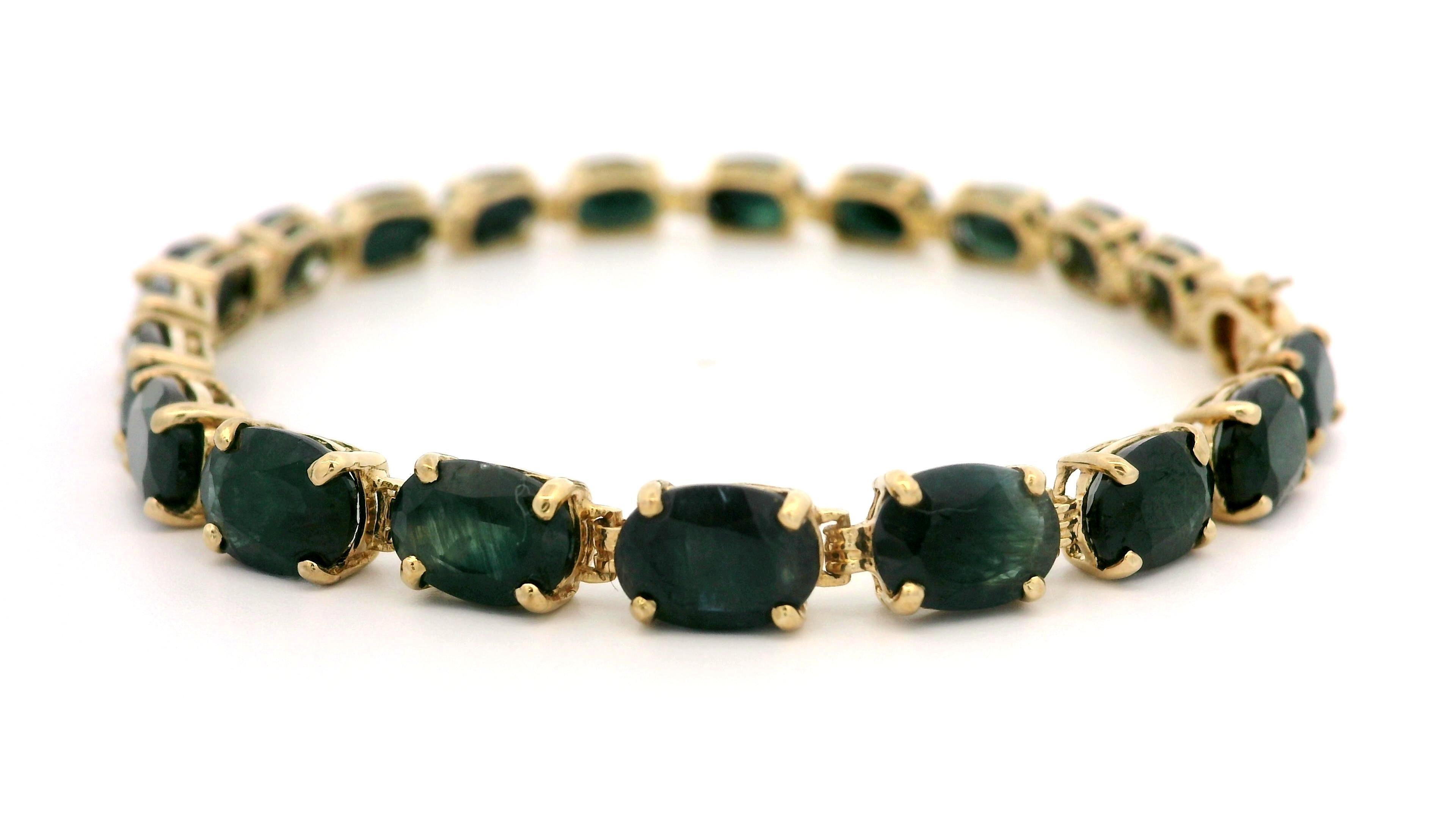 Pulsera de eslabones vintage de oro amarillo macizo con zafiro ovalado de 20 ctw en venta 2