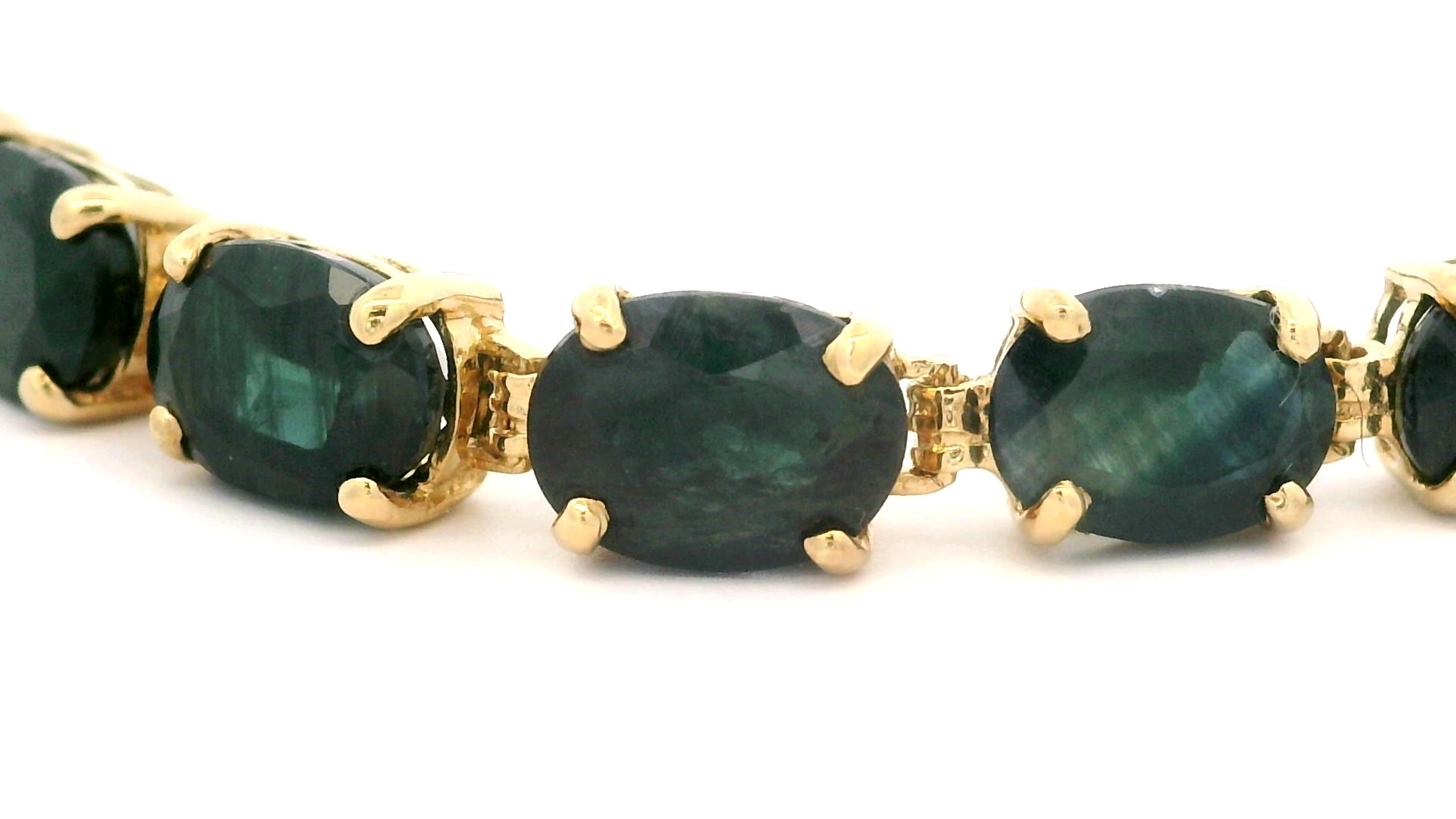 Pulsera de eslabones vintage de oro amarillo macizo con zafiro ovalado de 20 ctw en venta 3
