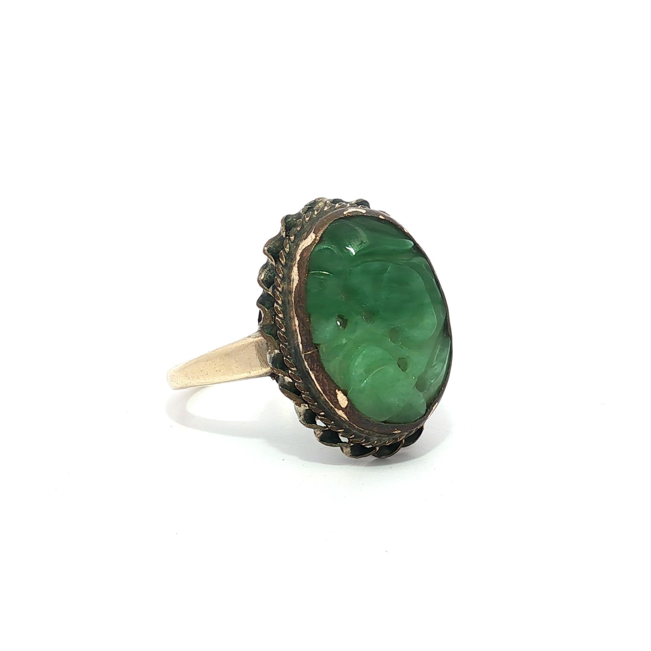Vintage Solid Gelbgold geschnitzt durchbohrt Jade w / Twisted Wire Frame Ring im Angebot 4