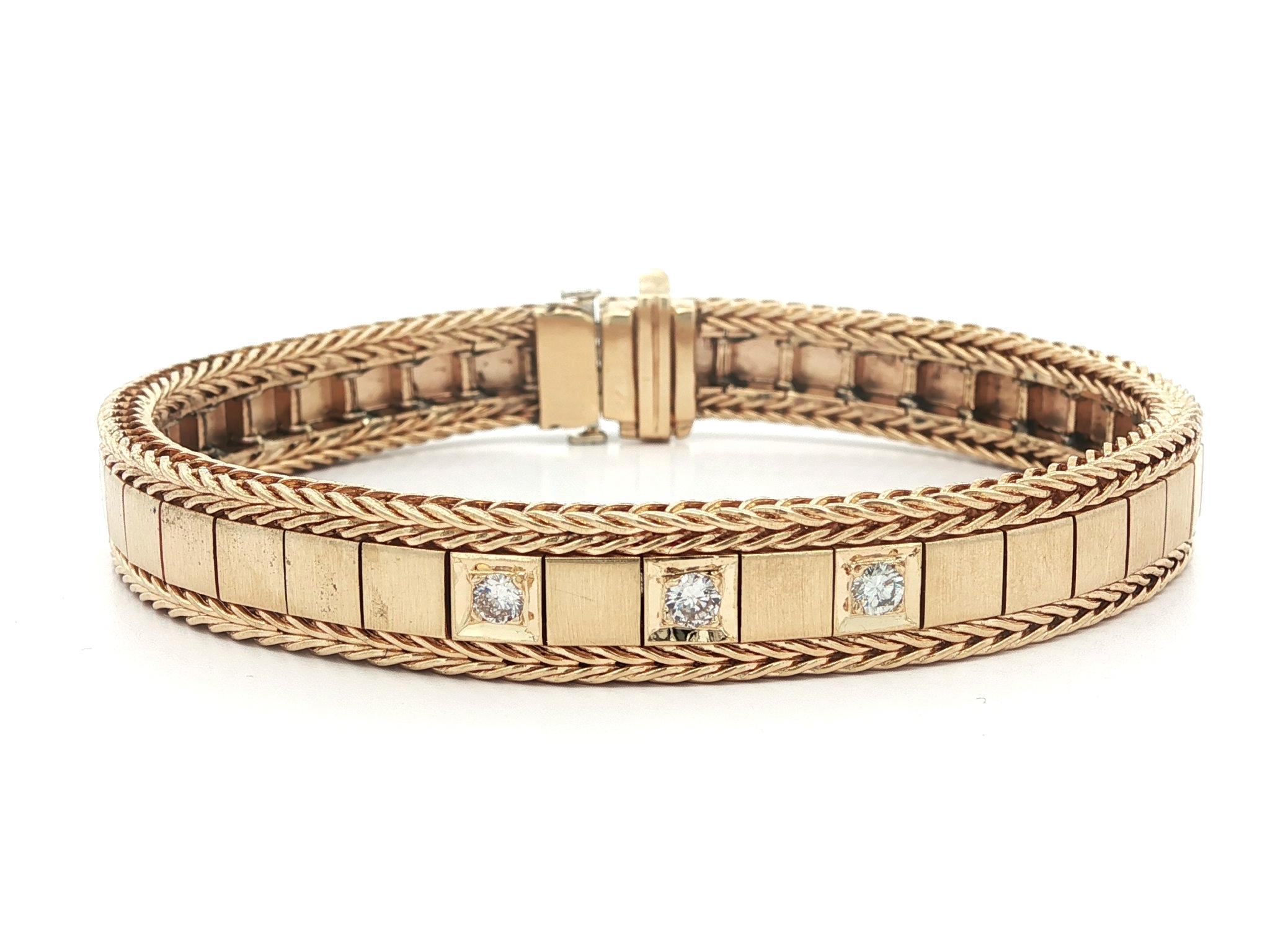 Taille brillant Vintage Solid Yellow Gold Diamond Articulating Links Wheat Chain Bracelet de chaîne de blé à maillons articulés en vente