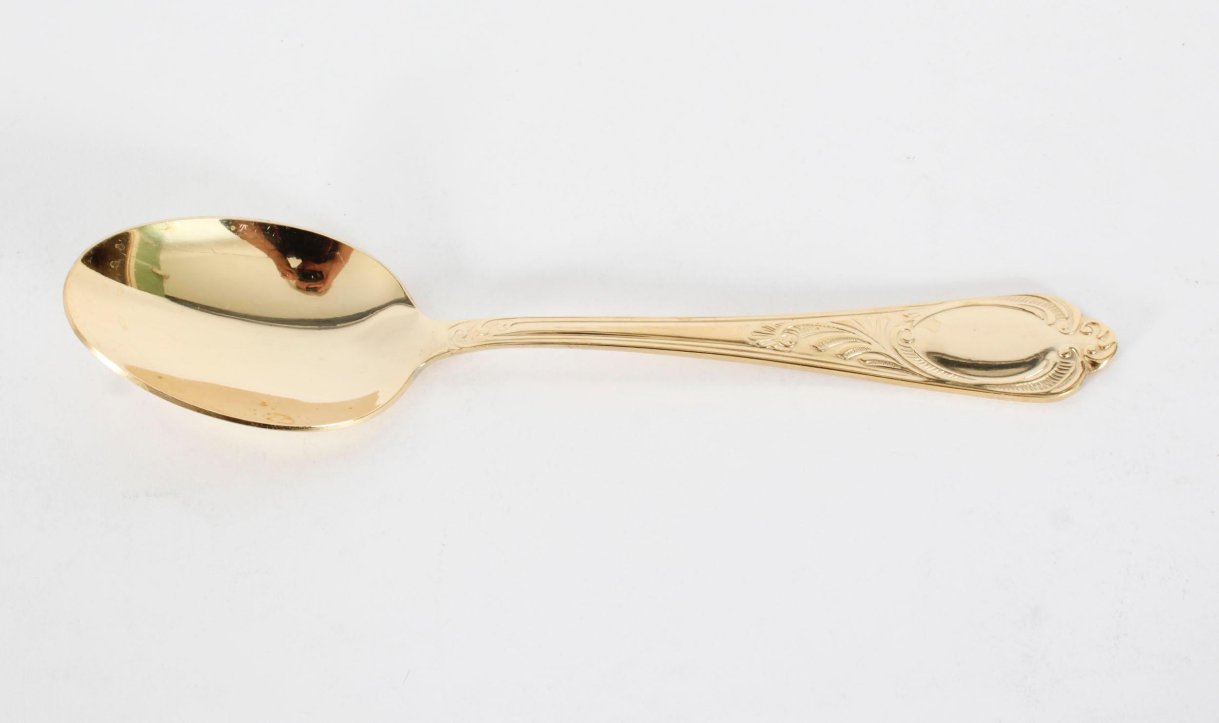 Solingen 69 pièces de couverts de canteen plaqué or 20ème siècle en vente 8