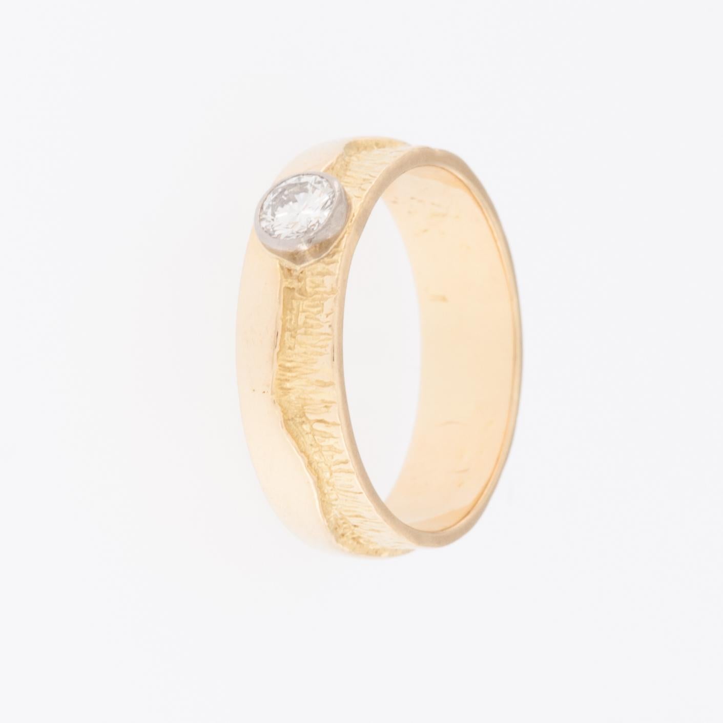 Artisan Vintage Solitaire Diamond 18 karat Yellow Gold Ring For Sale