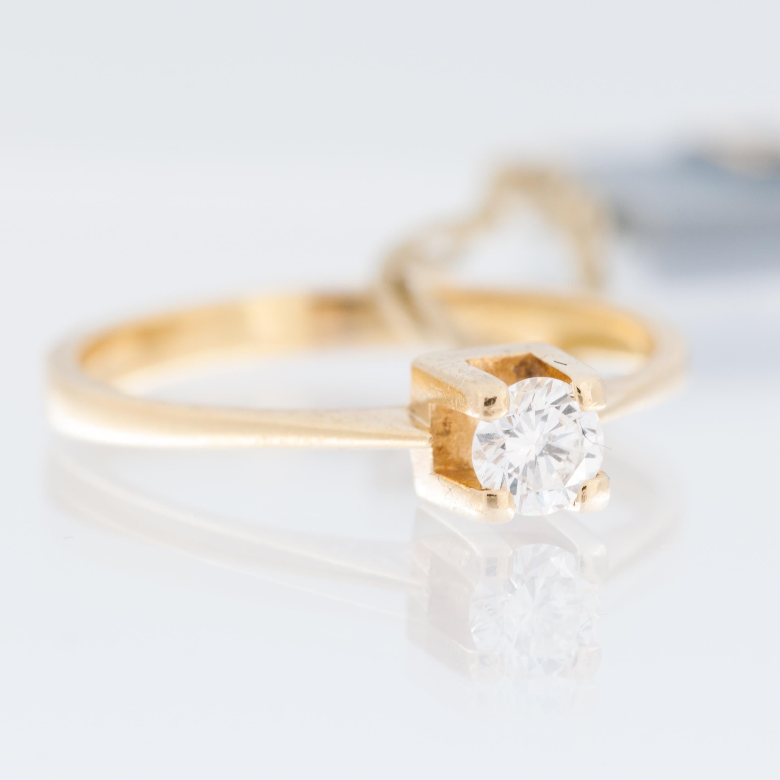 Vintage Solitaire Diamond 18 karat Yellow Gold Ring In Good Condition For Sale In Esch-Sur-Alzette, LU