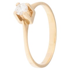 Used Solitaire Diamond 18 karat Yellow Gold Ring