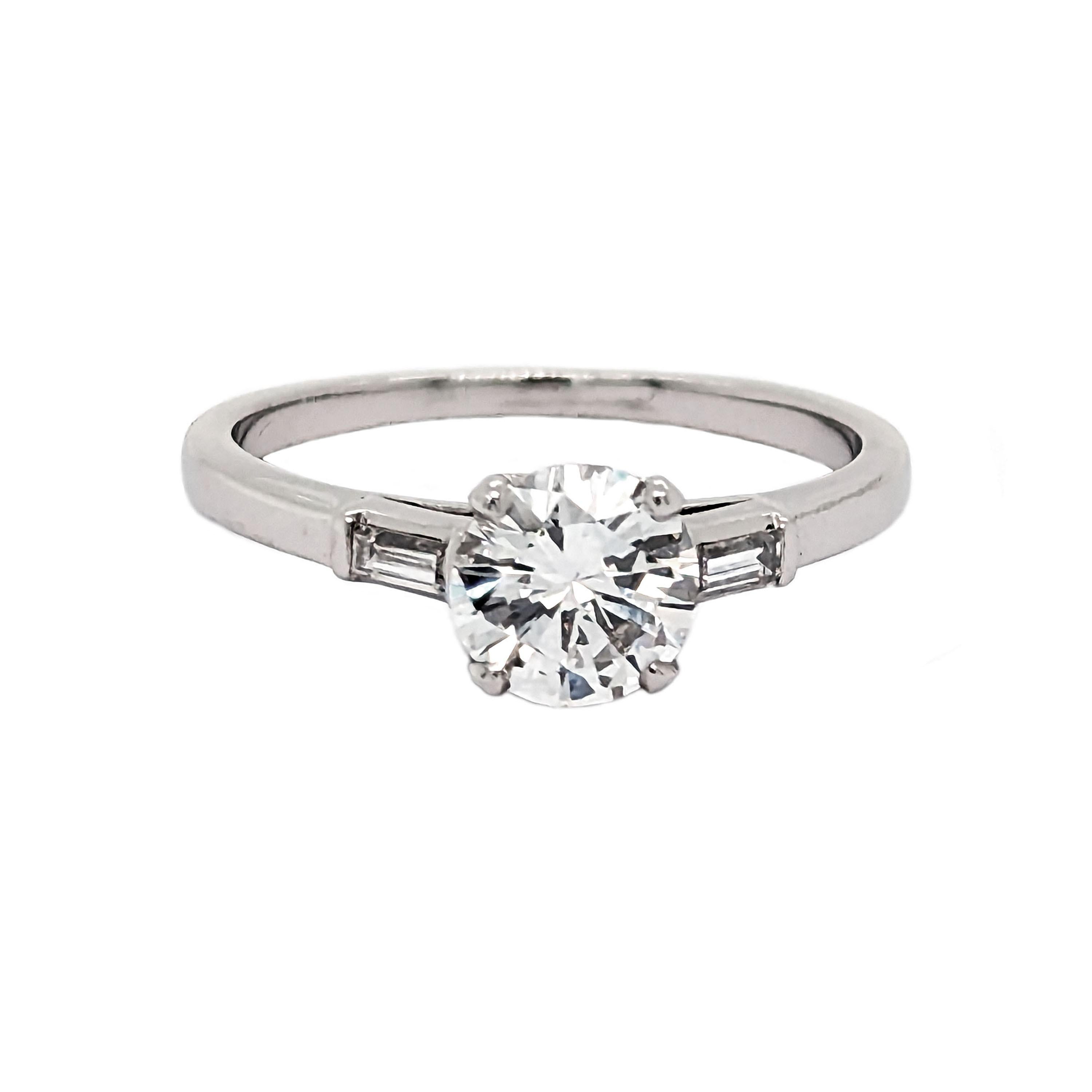 Retro Vintage Solitaire Diamond and Platinum Ring, 0.81 Carats, Circa 1940 For Sale