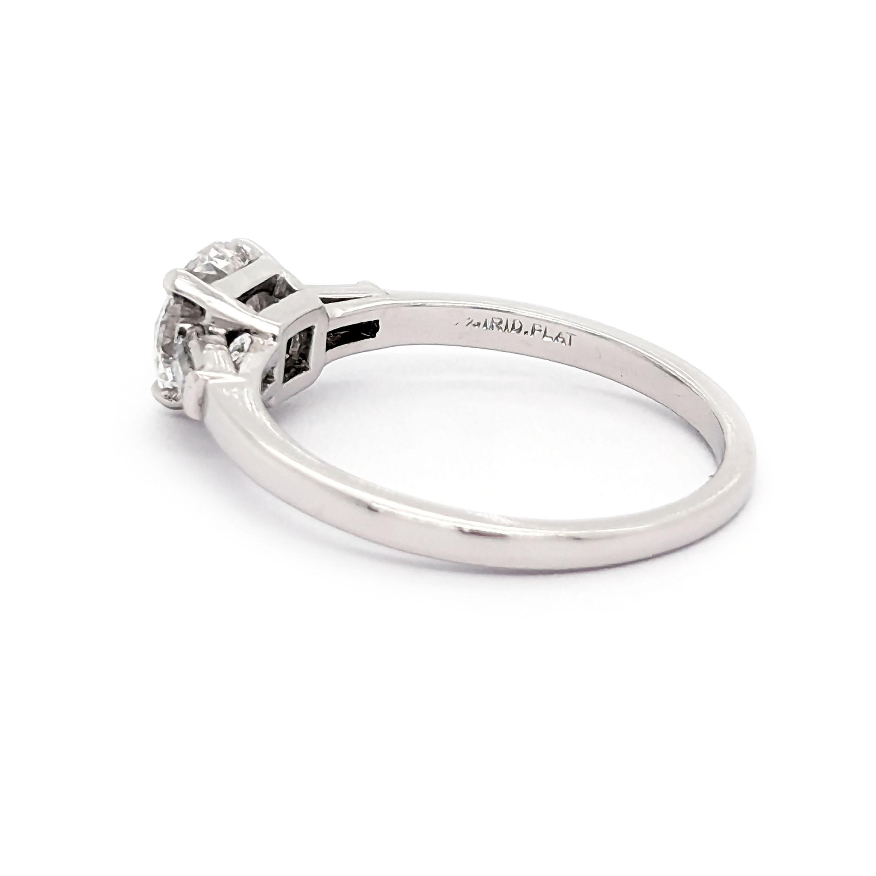 Vintage Solitaire Diamond and Platinum Ring, 0.81 Carats, Circa 1940 For Sale 2
