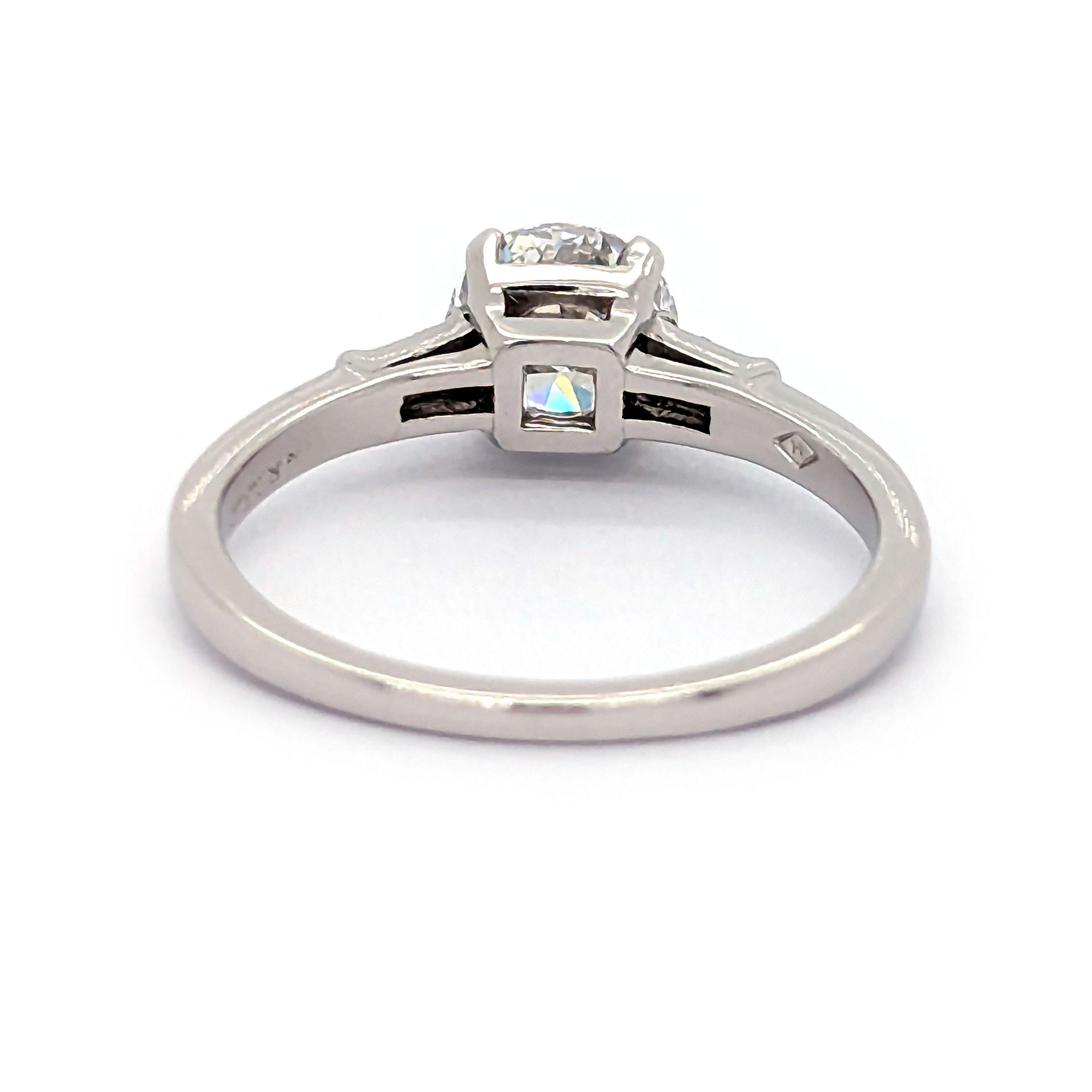 Vintage Solitaire Diamond and Platinum Ring, 0.81 Carats, Circa 1940 For Sale 3