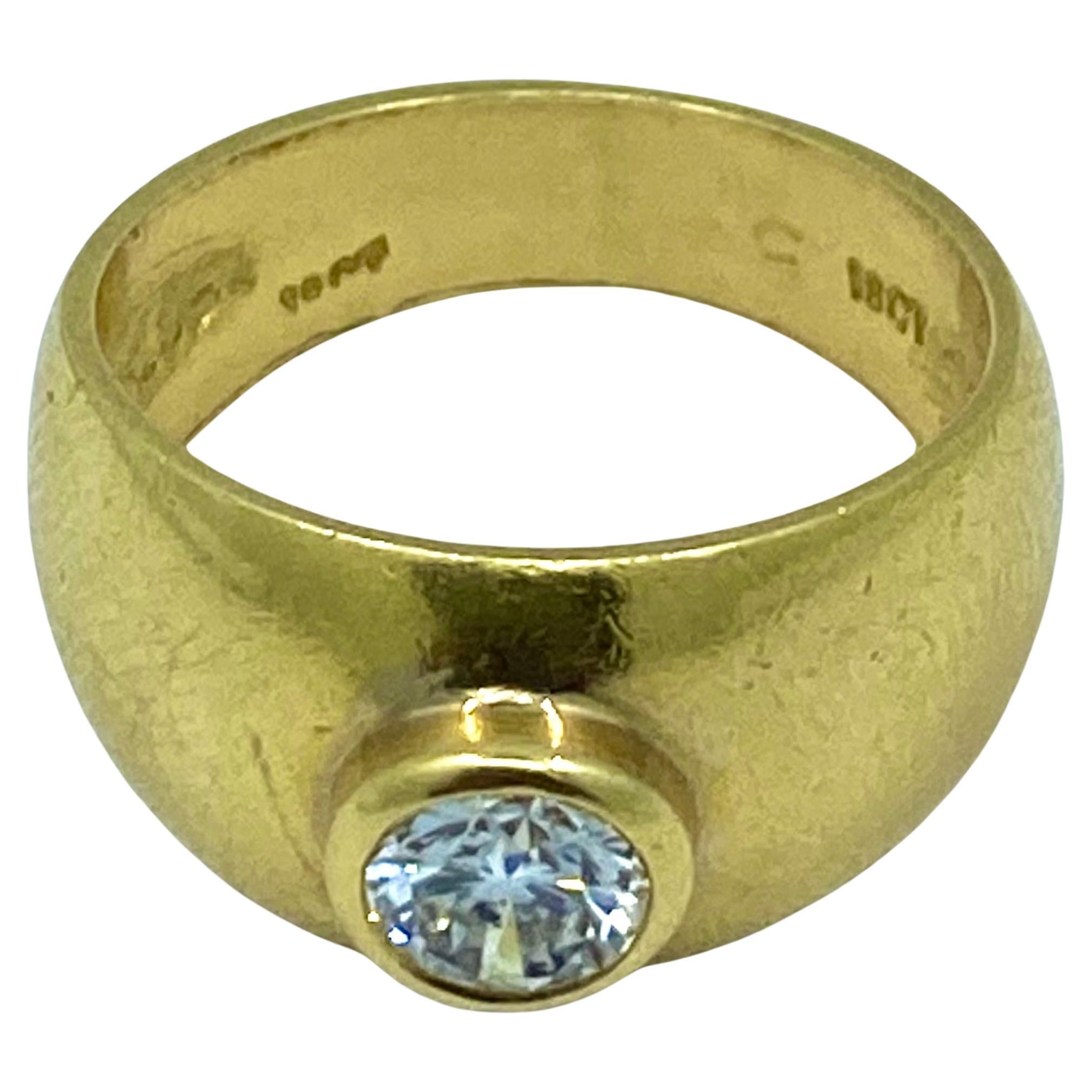 Women's or Men's Vintage Solitaire Ring 18k Gold Diamond Band For Sale
