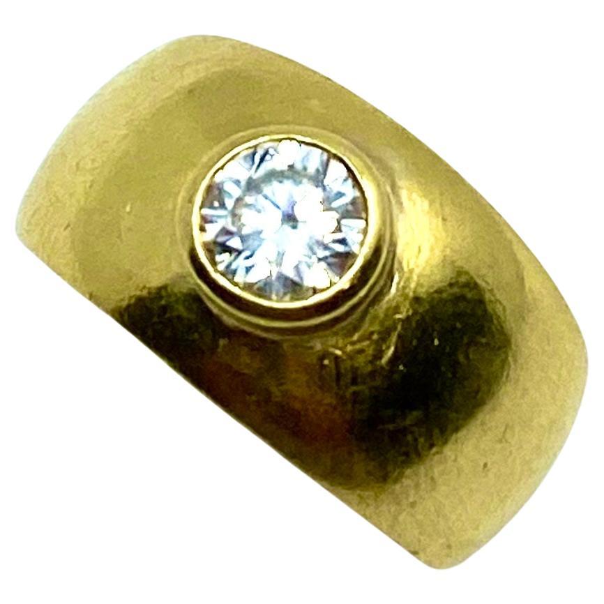 Vintage Solitaire Ring 18k Gold Diamond Band For Sale 1