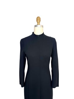 Vintage-Kleid von Sonia Rykiel: schwarzes, tailliertes Etuikleid mit Stehkragen