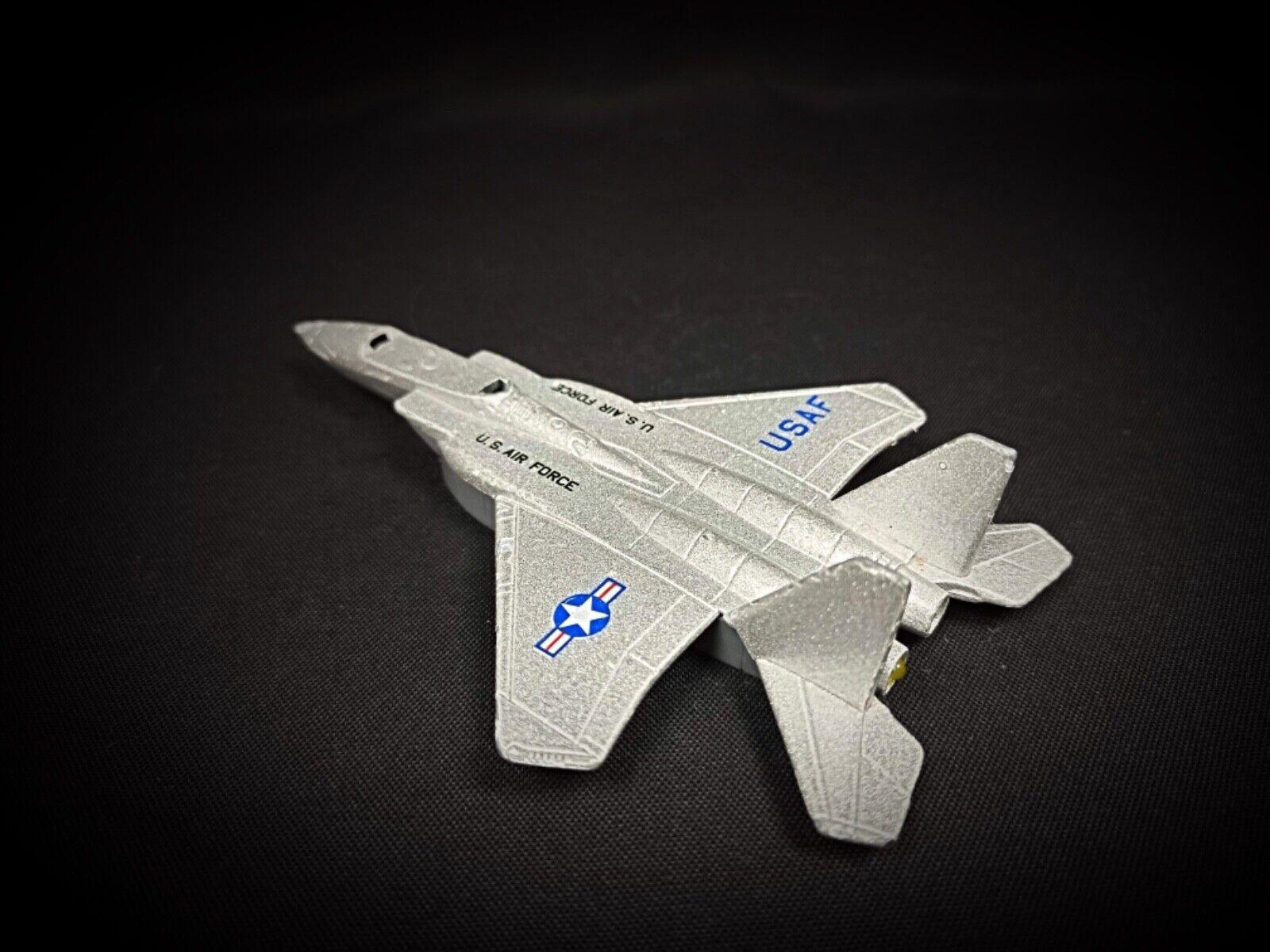 Francese Vintage Sonic Flasher USAF Miniature Airplane - Piccolo giocattolo da collezione - 2Y198 in vendita