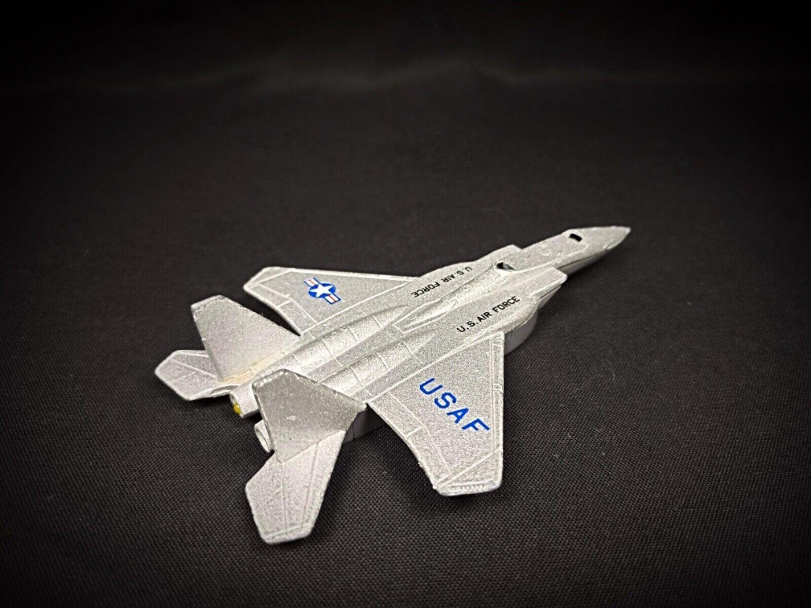 XX secolo Vintage Sonic Flasher USAF Miniature Airplane - Piccolo giocattolo da collezione - 2Y198 in vendita