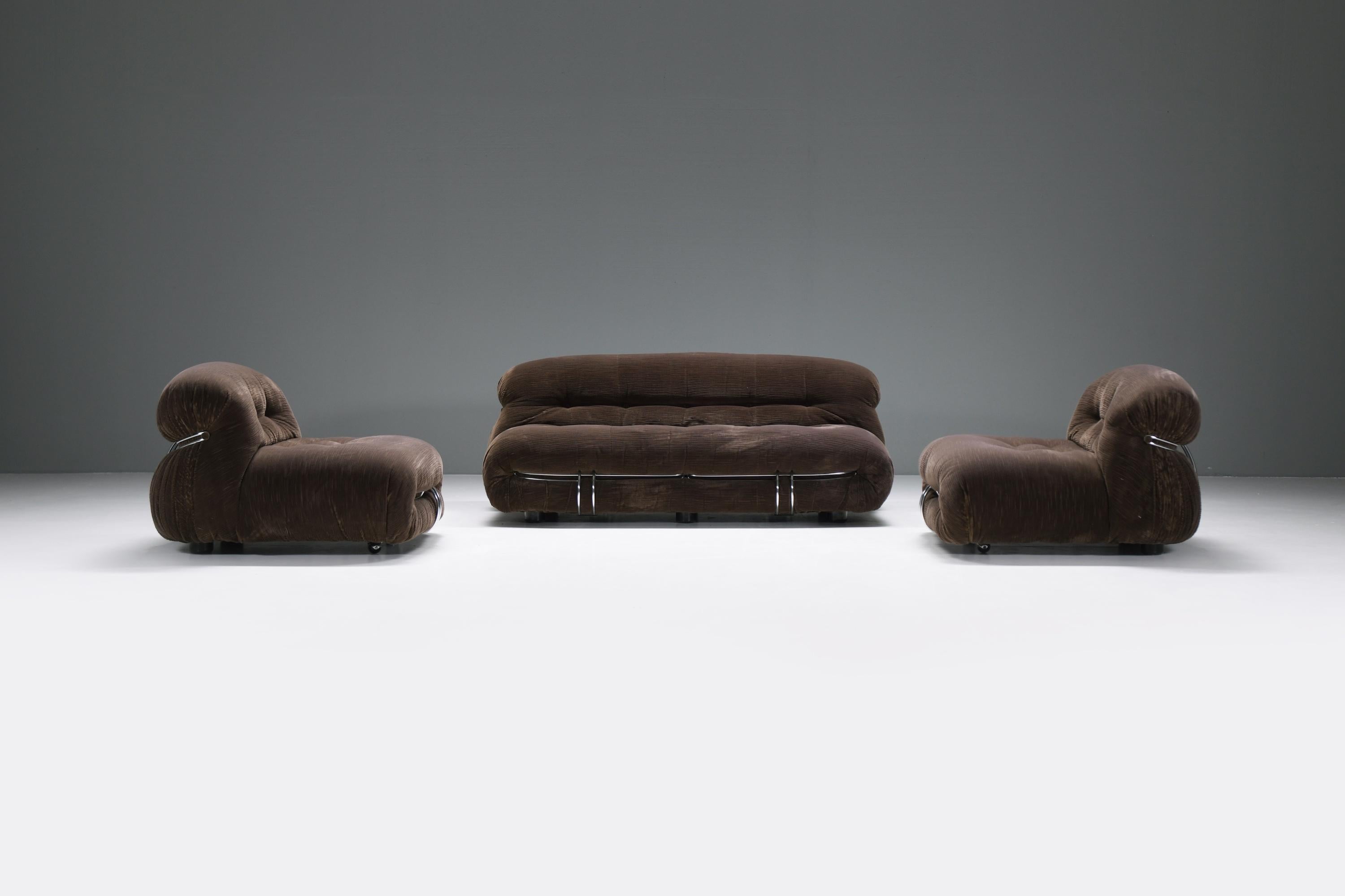 Great Matching Soriana set in dark brown corduroy.Designed by Afra e Tobia Scarpa for Cassina, Italy, 1970s 

The Soriana series was meant to express beauty and comfort by using a whole bundle of leather held by a chrome-plated steel clamp. The