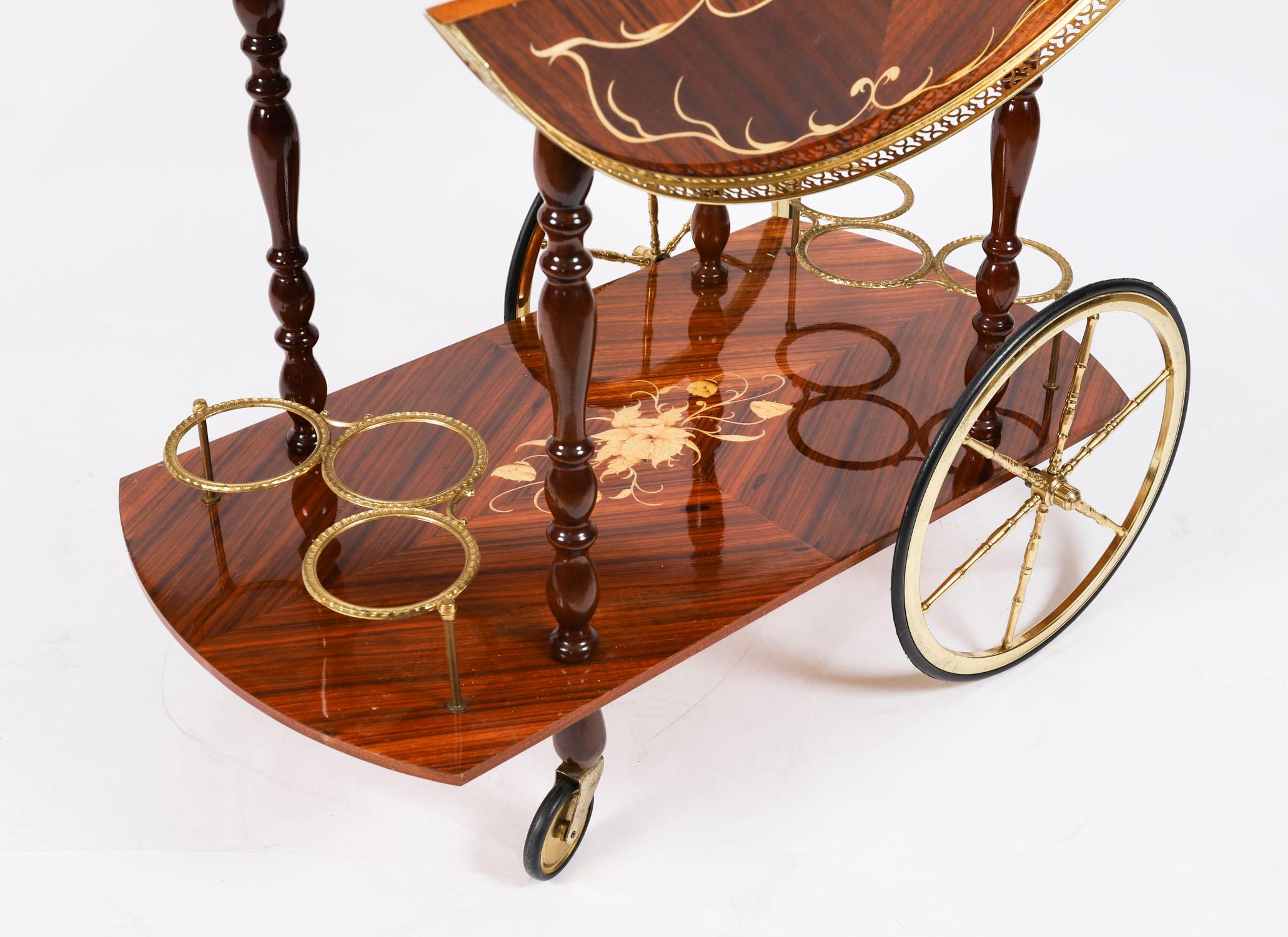 Carrello portabevande d'epoca in intarsio sorrentino della metà del XX secolo in vendita 10